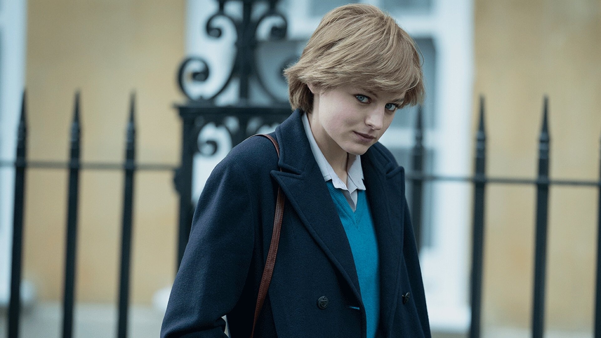 Emma Corrin's movies, Starring alongside Harry Styles in Amazon's My Policeman, Geektyrant, 1920x1080 Full HD Desktop