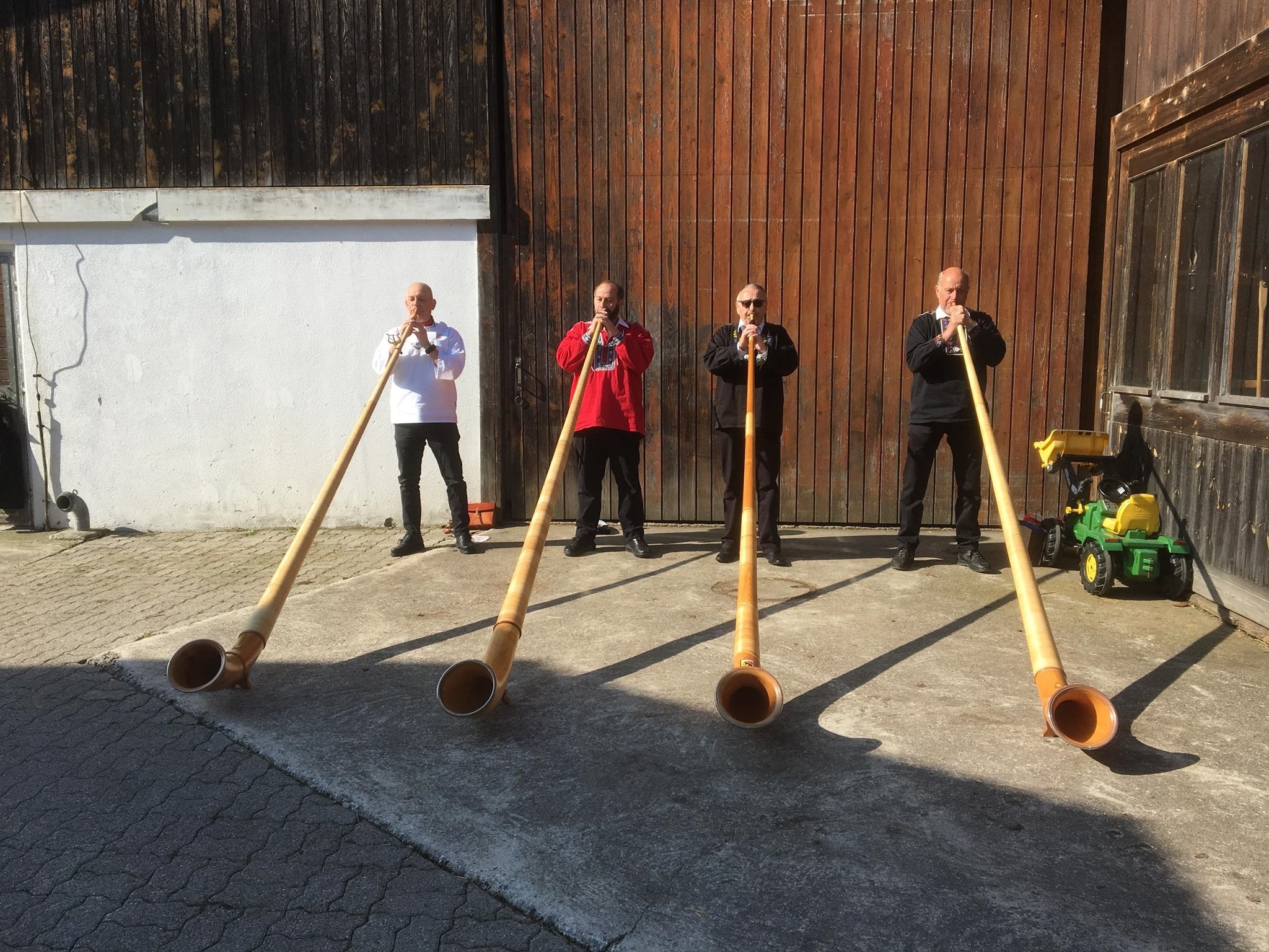 Home page, Alphorn experience, Swiss customs, Swiss traditions, 2050x1540 HD Desktop