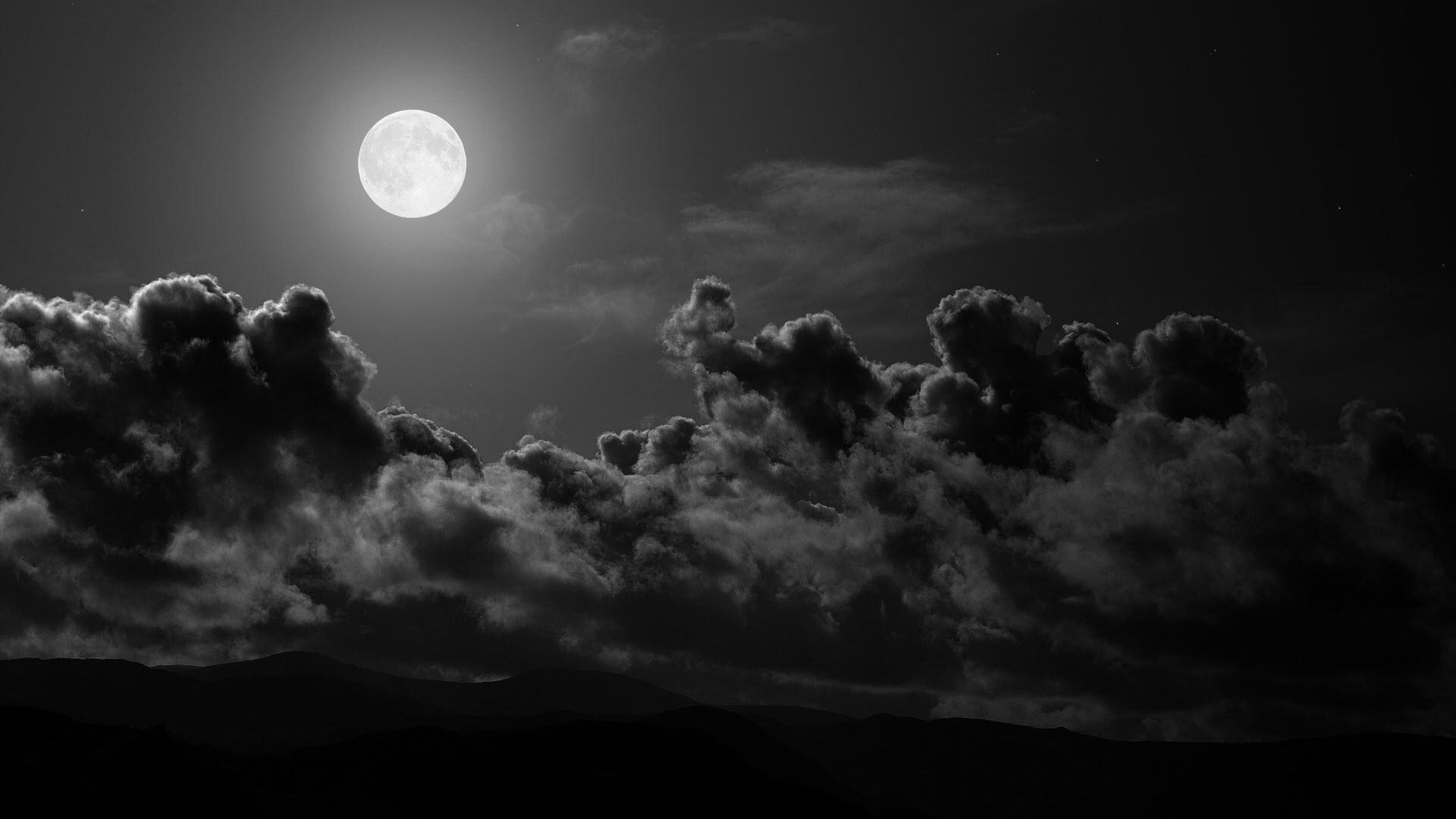 Gray Cloudy Sky, Breathtaking night sky, Black and white contrast, Captivating view, 3840x2160 4K Desktop