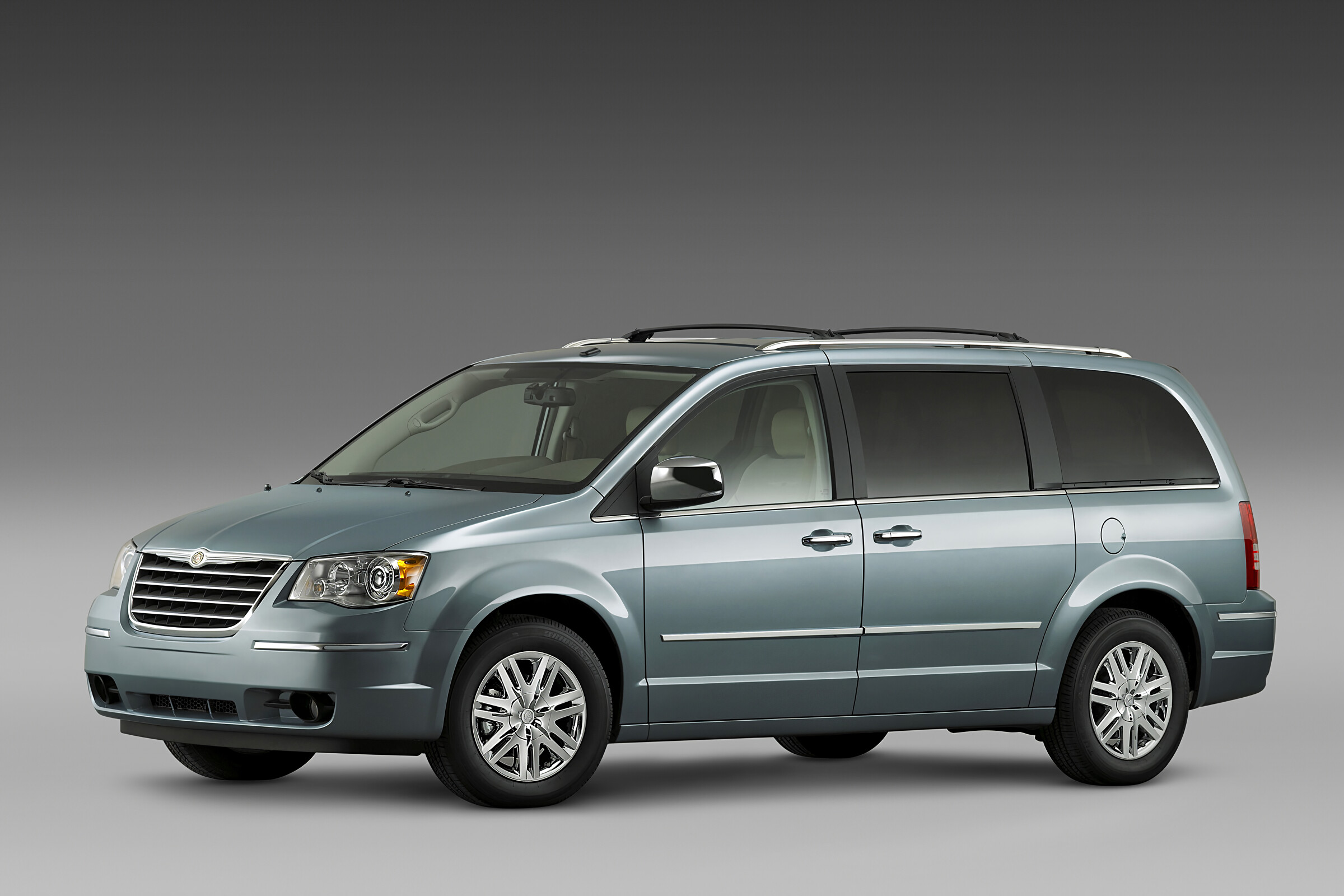 Gen V, Chrysler Voyager Wallpaper, 2400x1600 HD Desktop