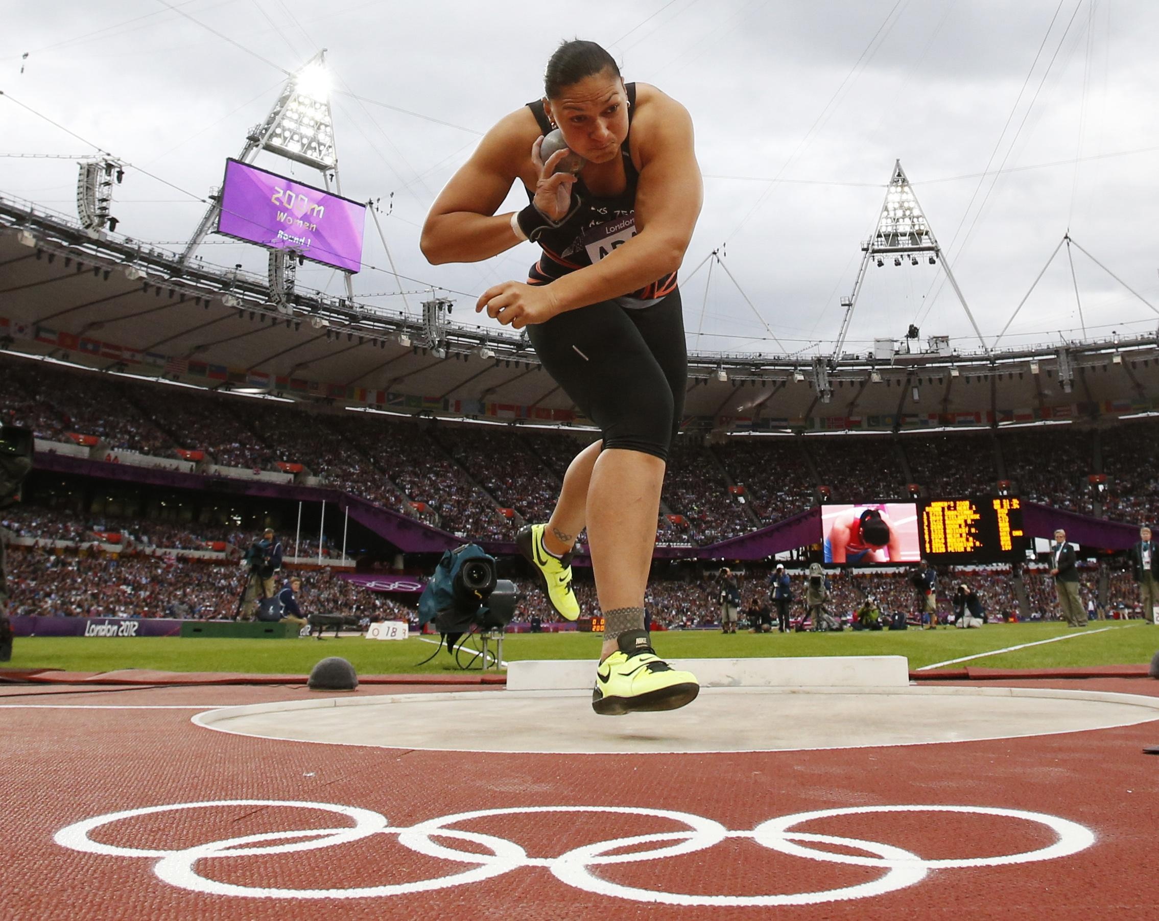 Valerie Adams, Shot Put Wallpaper, 2270x1810 HD Desktop
