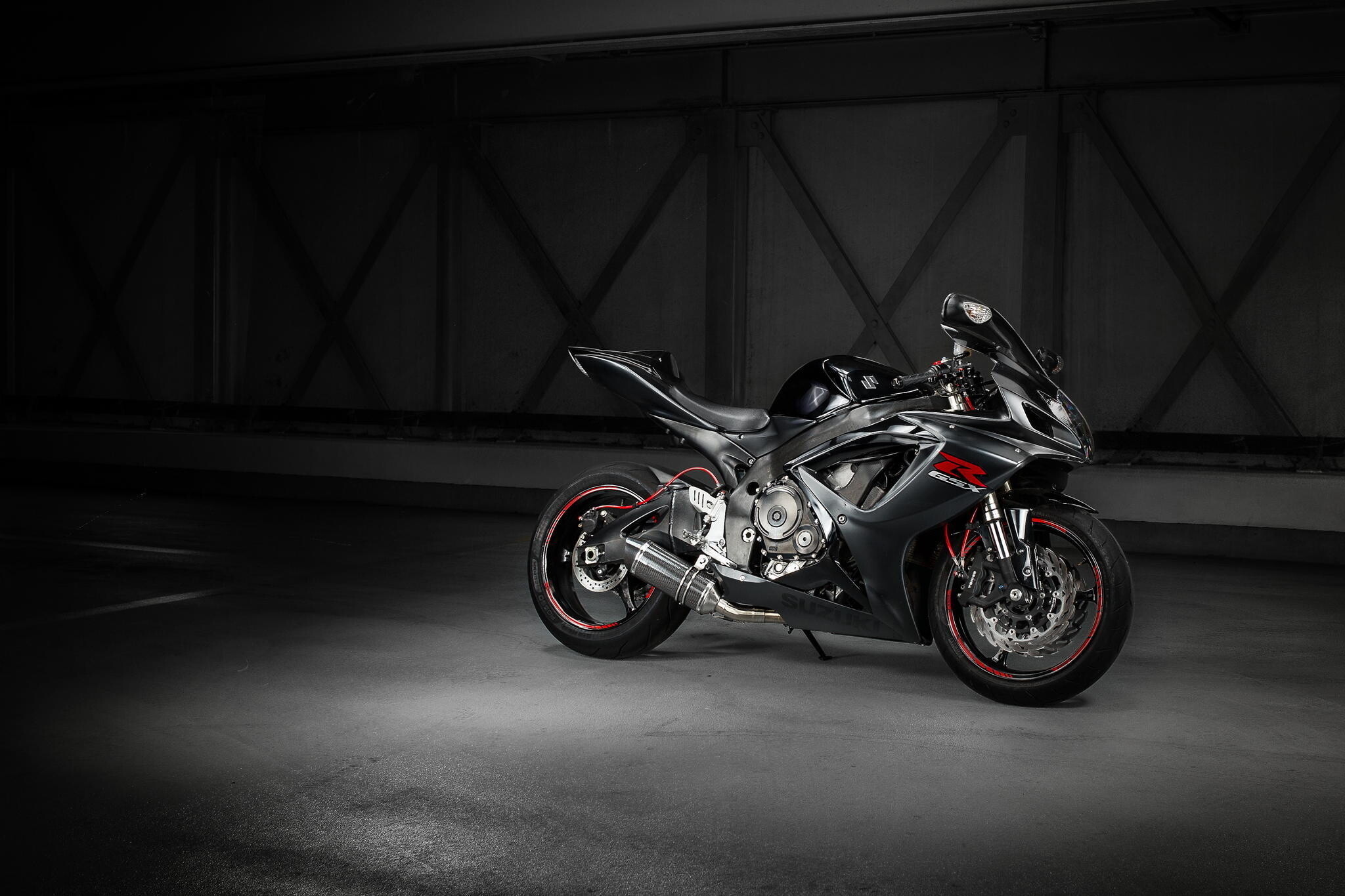 Motorcycles photo picture, Suzuki GSX-R 600, 2050x1370 HD Desktop