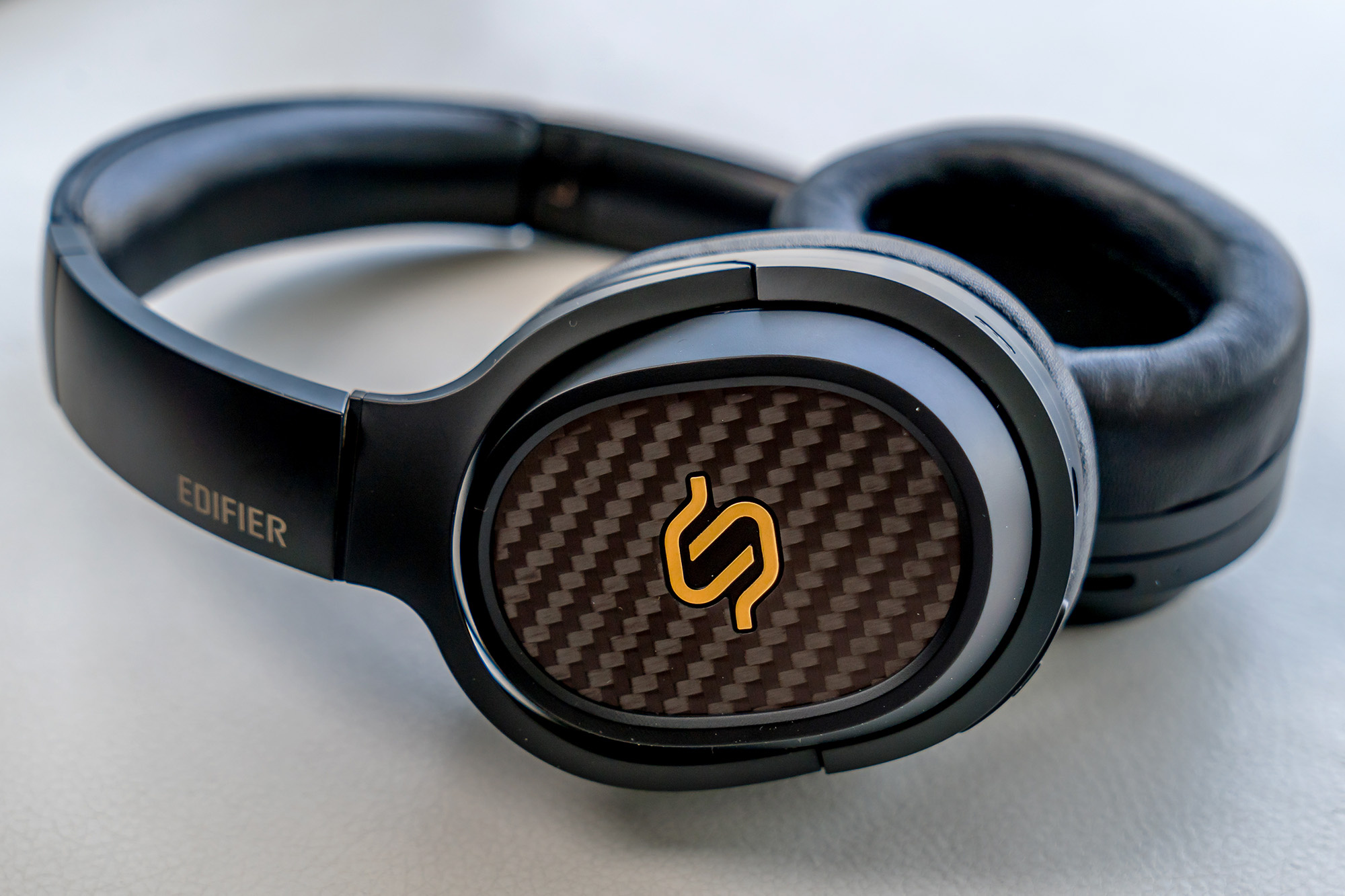 Edifier Stax Spirit S3, Headphones Wallpaper, 2000x1340 HD Desktop