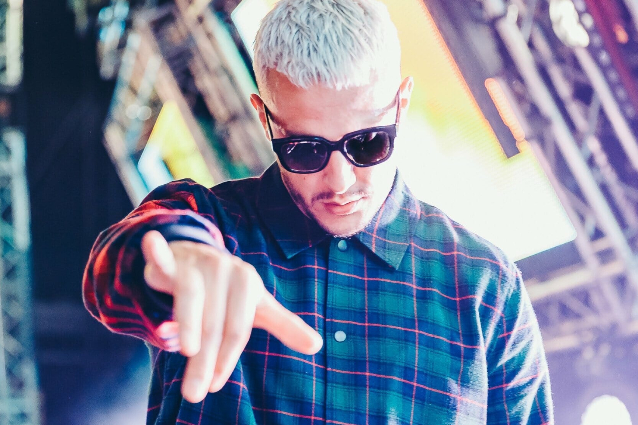 DJ Snake, Frontlines, Spotify singles program, 2050x1370 HD Desktop