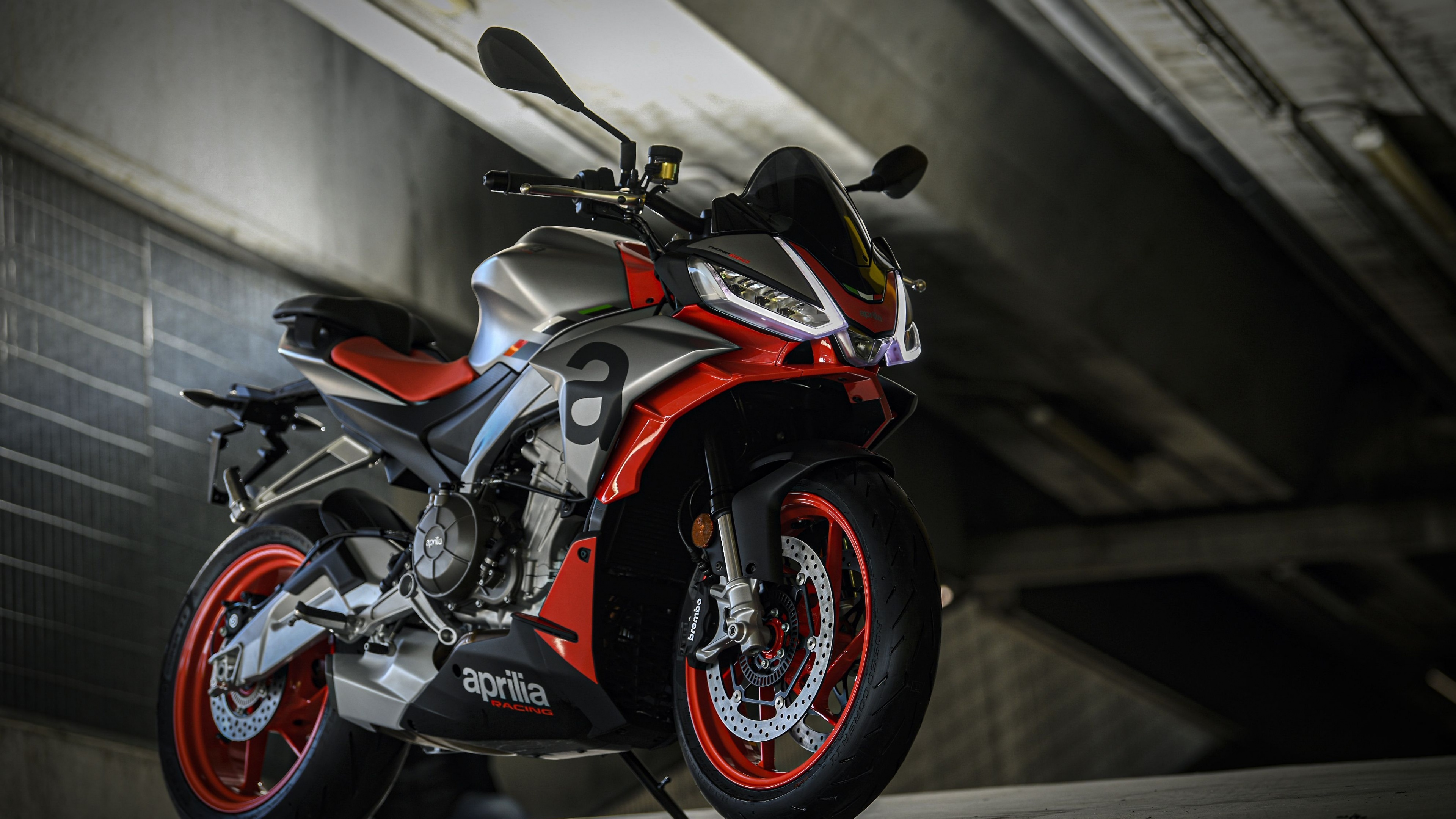 Aprilia RSV4, Cutting-edge performance, Striking 4K visuals, Futuristic design, 3840x2160 4K Desktop