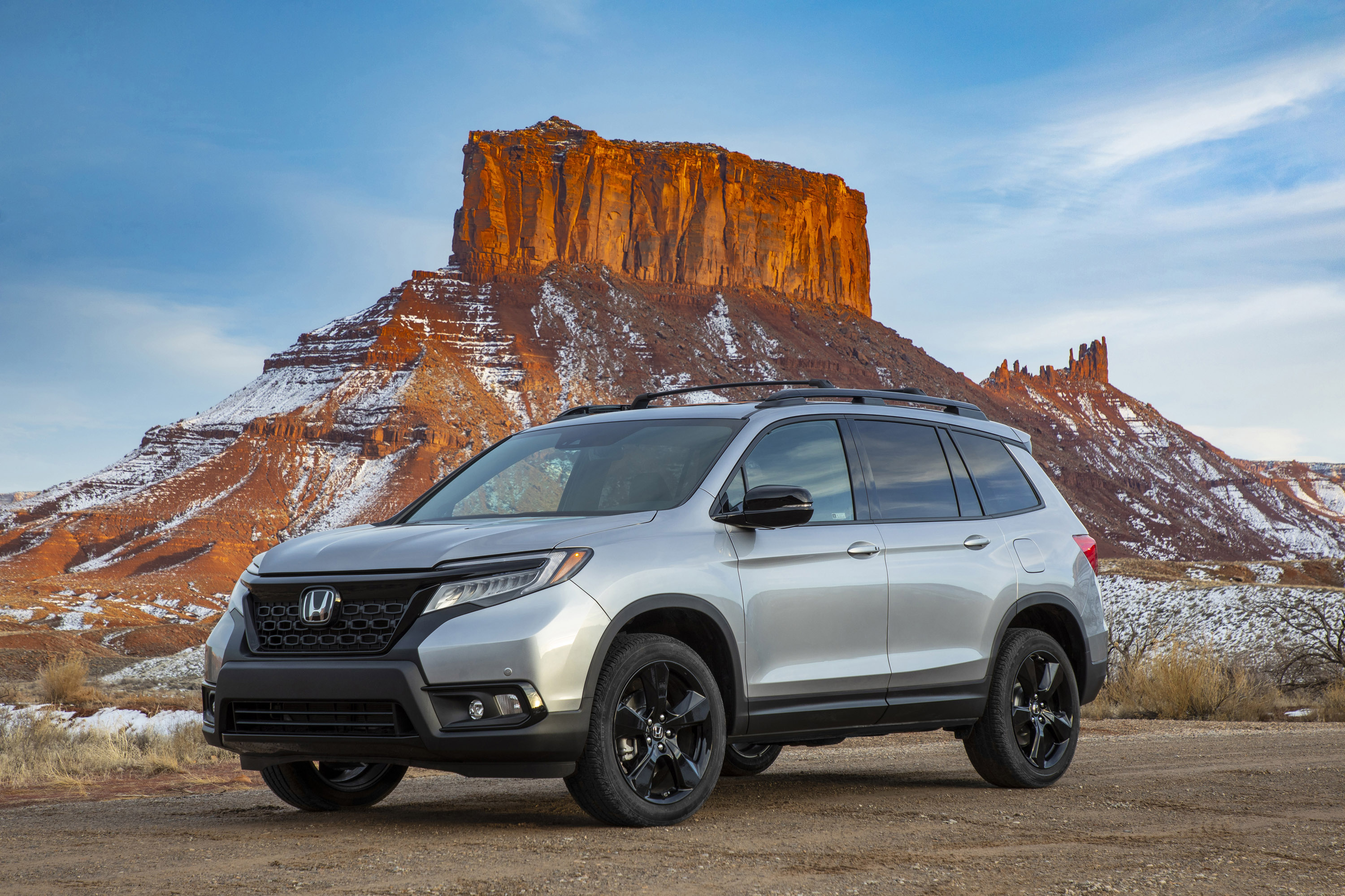 Honda Passport, Sporty SUV, Enhanced capability, Sleek exterior, 3000x2000 HD Desktop