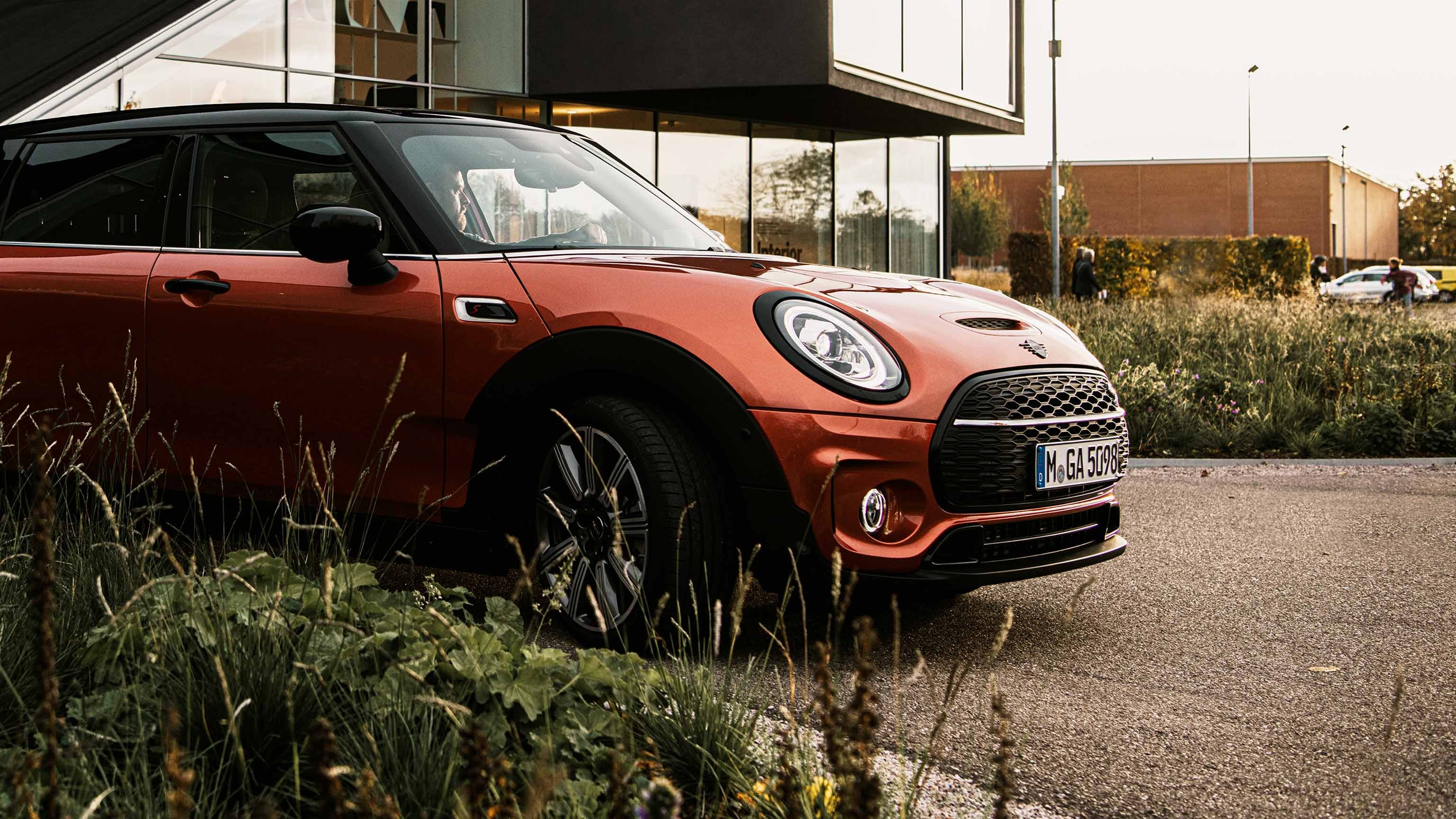 MINI Clubman, Sleek design, Door opener, Car wallpapers, 3080x1730 HD Desktop