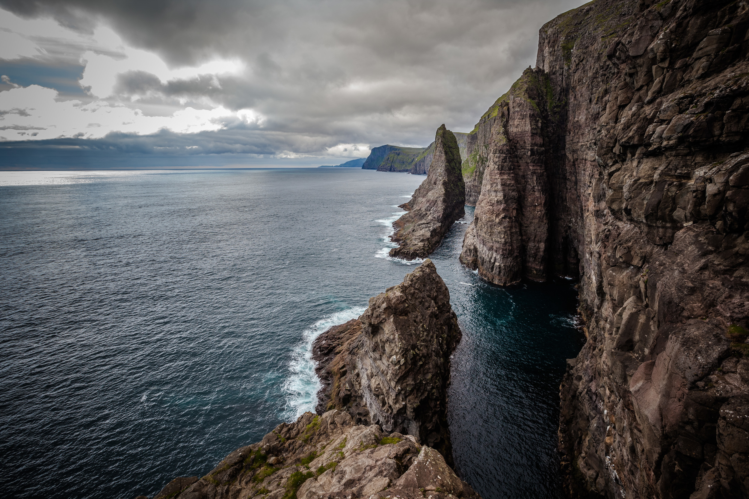 Hidden gems, Remote beauty, Endless horizons, Untouched nature, 2500x1670 HD Desktop