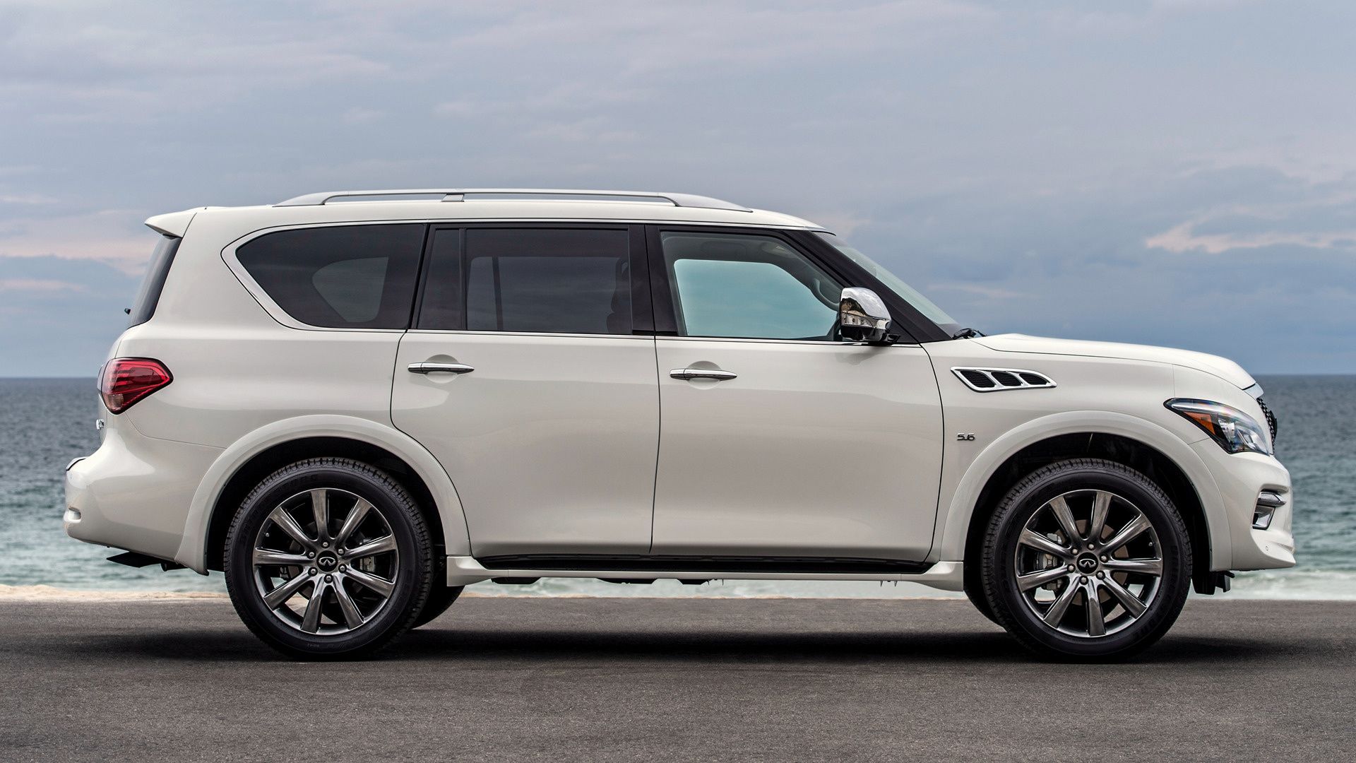 Infiniti QX80, Luxury SUV, Opulent interior, Commanding presence, 1920x1080 Full HD Desktop