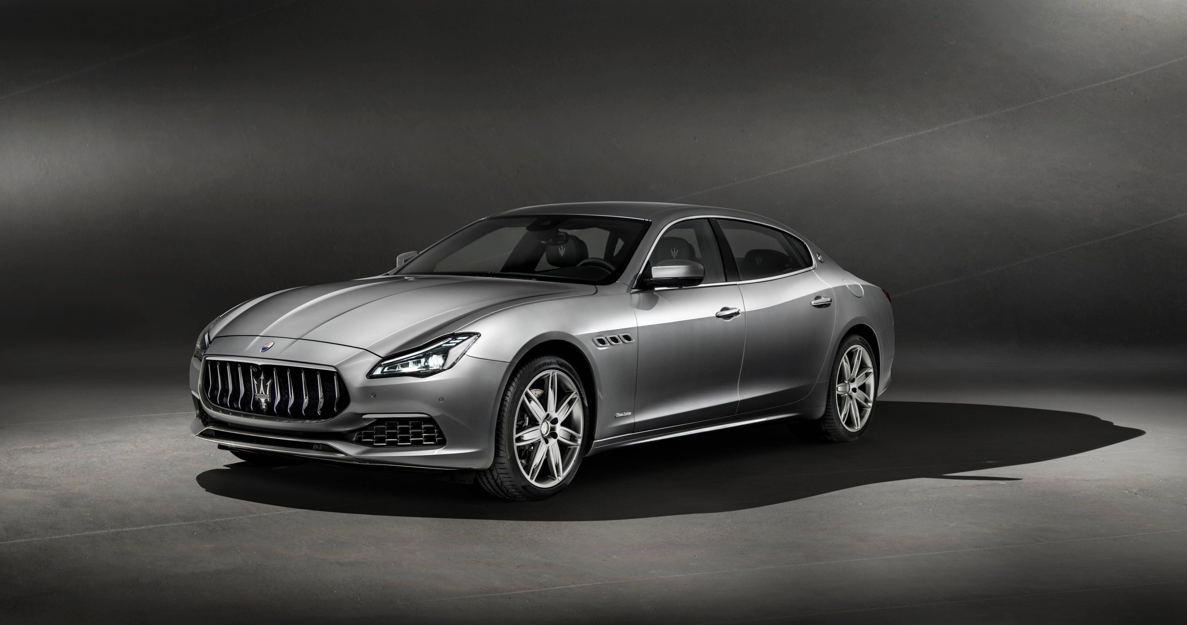 Maserati Quattroporte, Luxury sports car, Granlusso edition, 4K image, 3840x2030 HD Desktop