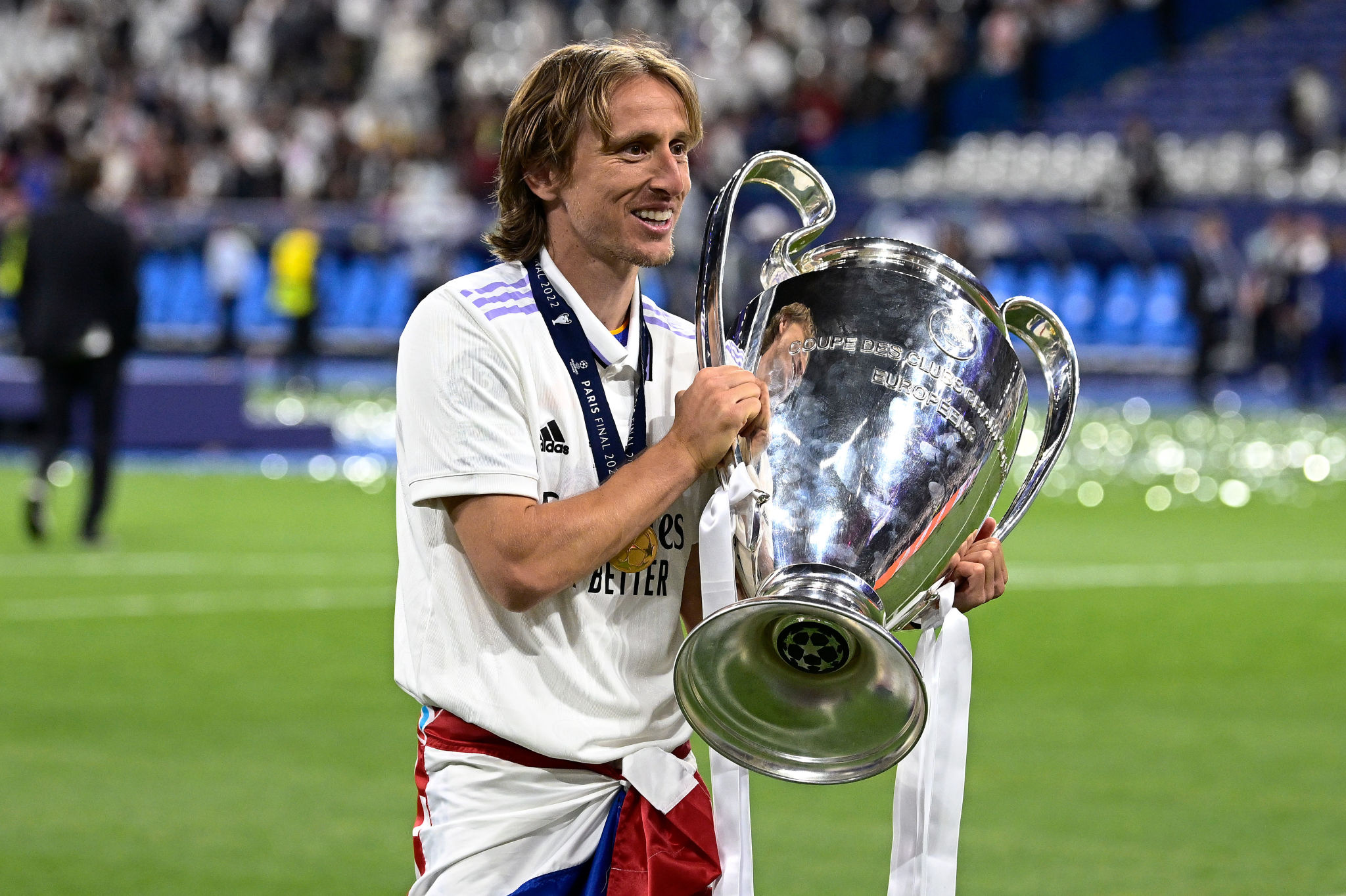 Luka Modric, UEFA Champions League trophy, Real Madrid kit, HD Desktop wallpaper