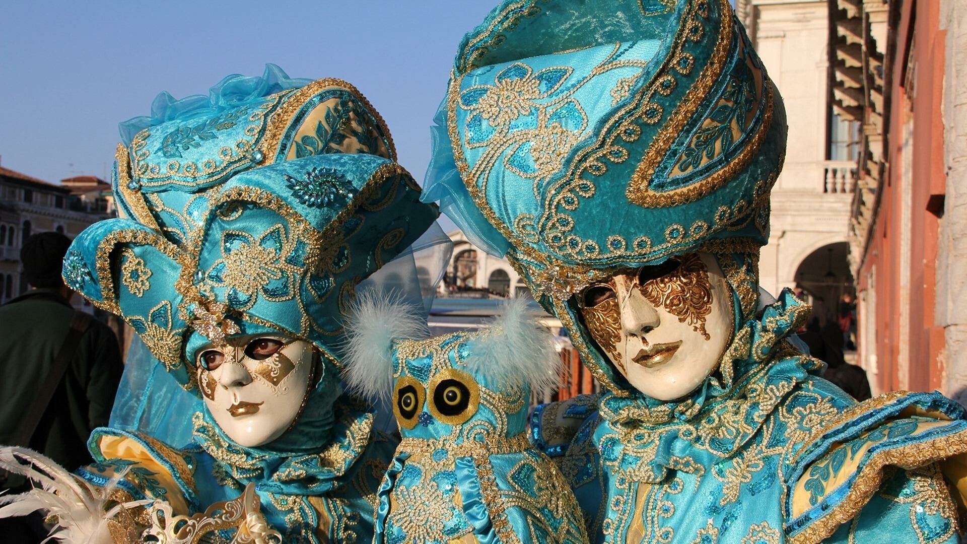 Carnival celebration, Venice masks, Festive atmosphere, Colorful costumes, 1920x1080 Full HD Desktop