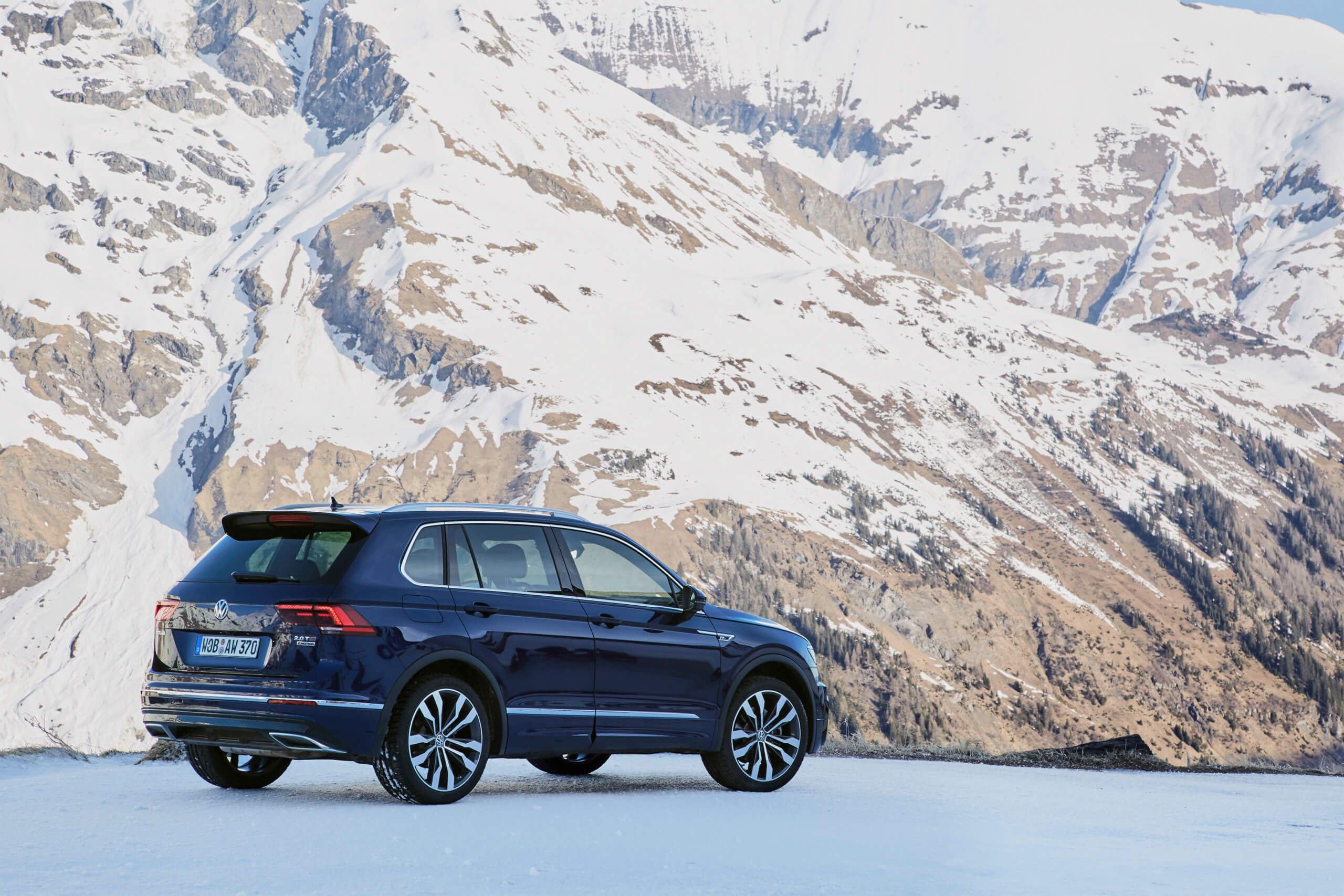 Volkswagen Tiguan, TSI OPF, 169kw, Leasing, 2560x1710 HD Desktop