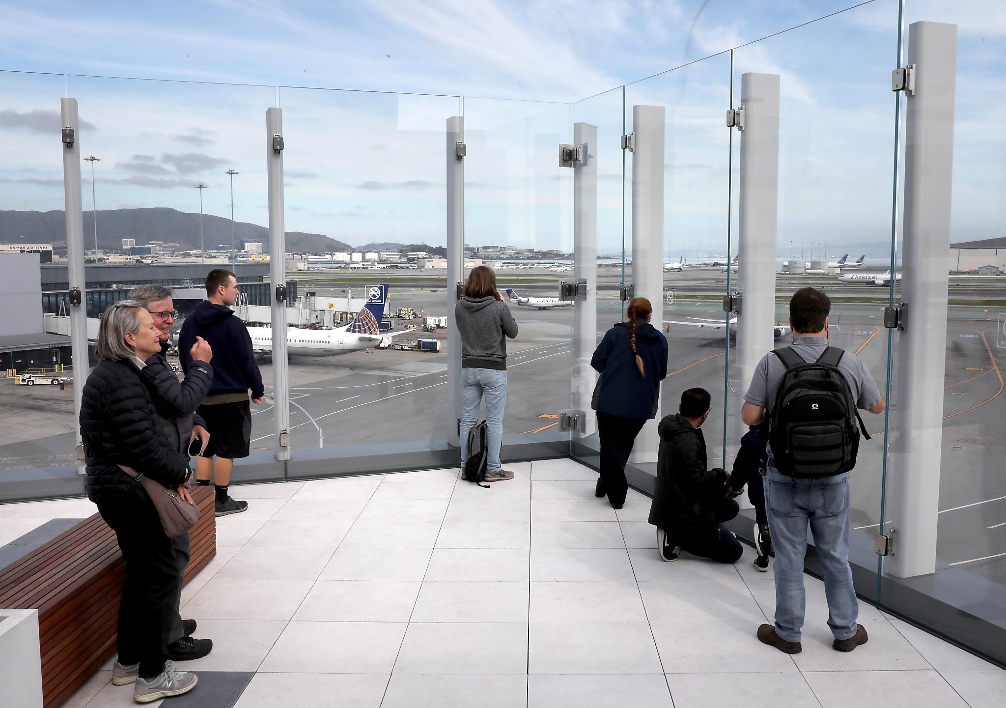 Observation deck, San Francisco International Airport Wallpaper, 2050x1450 HD Desktop