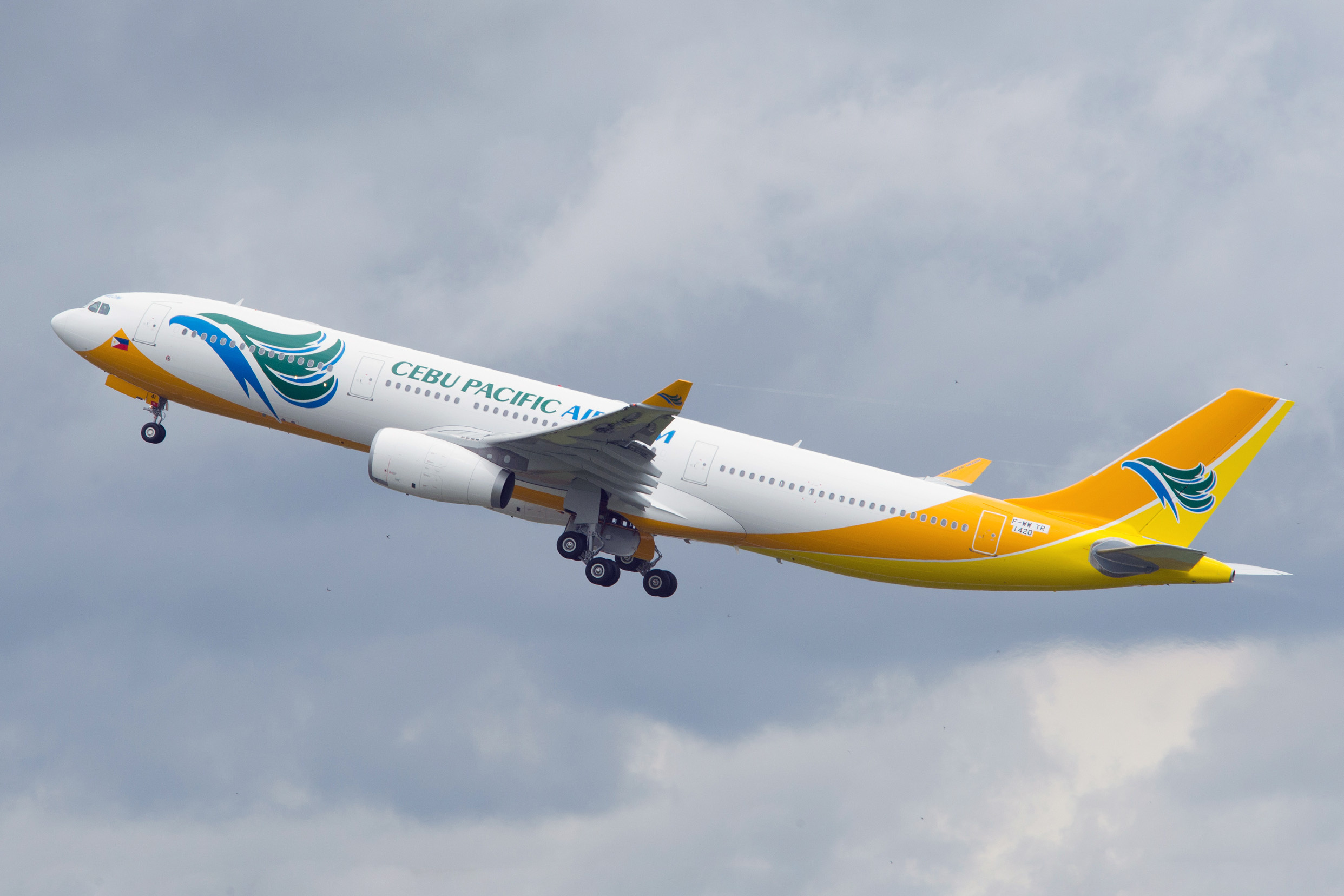 Cebu Pacific Air, Airline 5J CEB, Official site, 2490x1660 HD Desktop