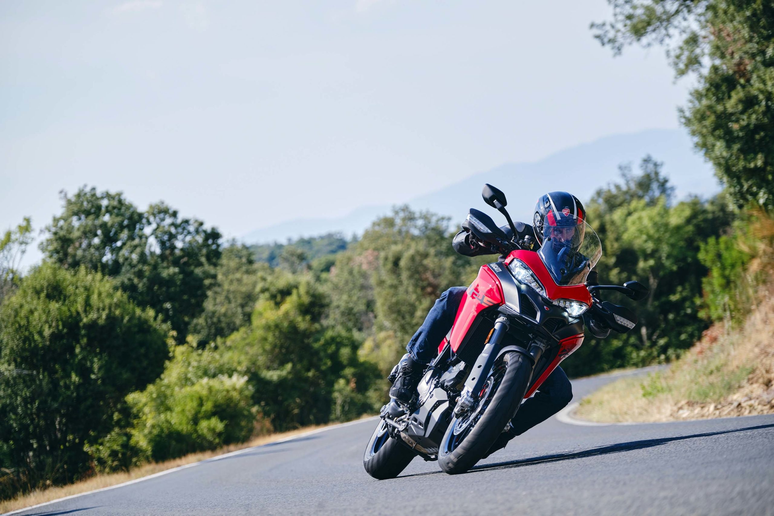 Ducati Multistrada V2, Motorcycle evolution, Upgraded features, Reliable source, 2560x1710 HD Desktop