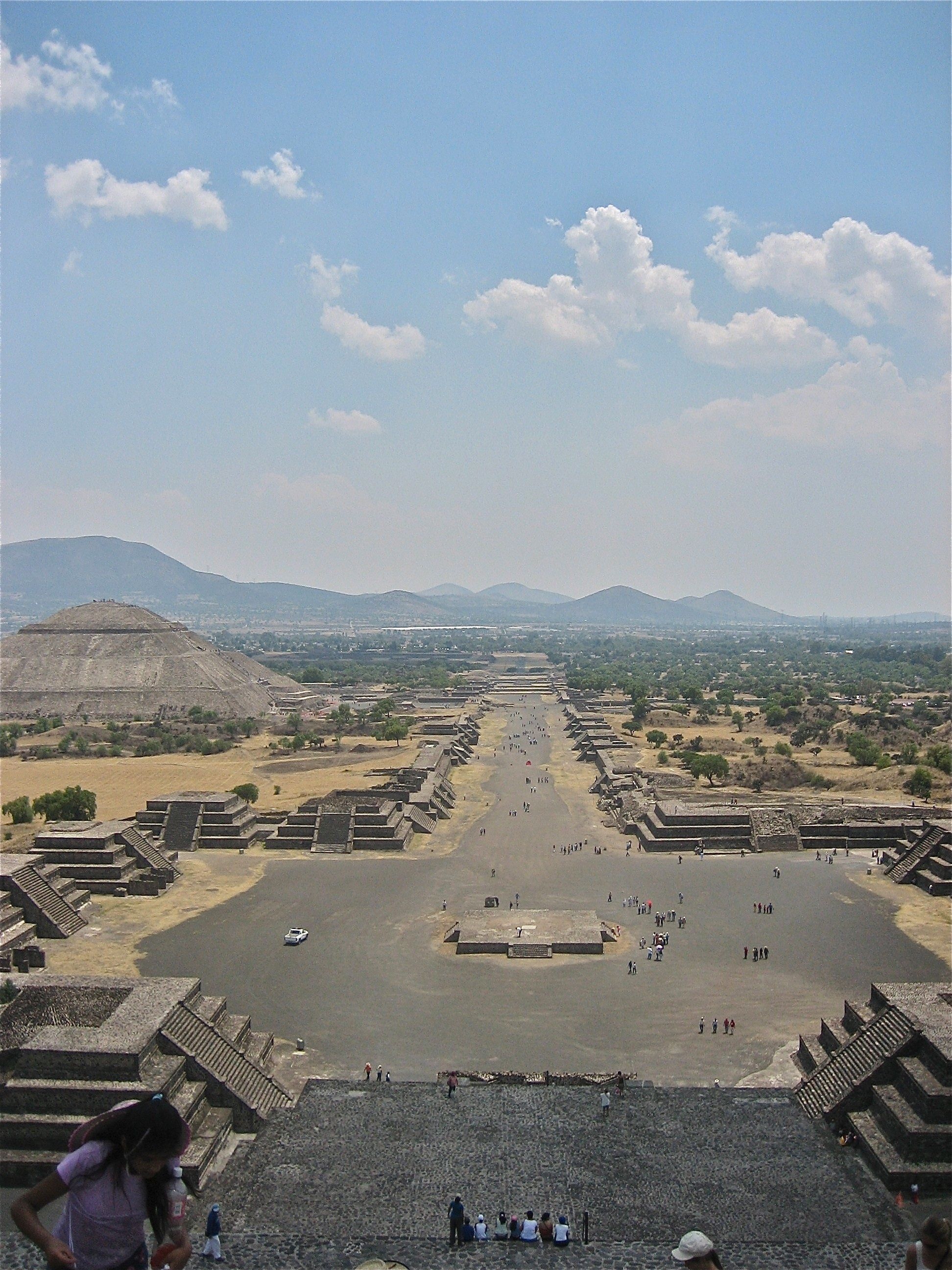 Avenue of the Dead, Teotihuacan Wallpaper, 1950x2600 HD Phone