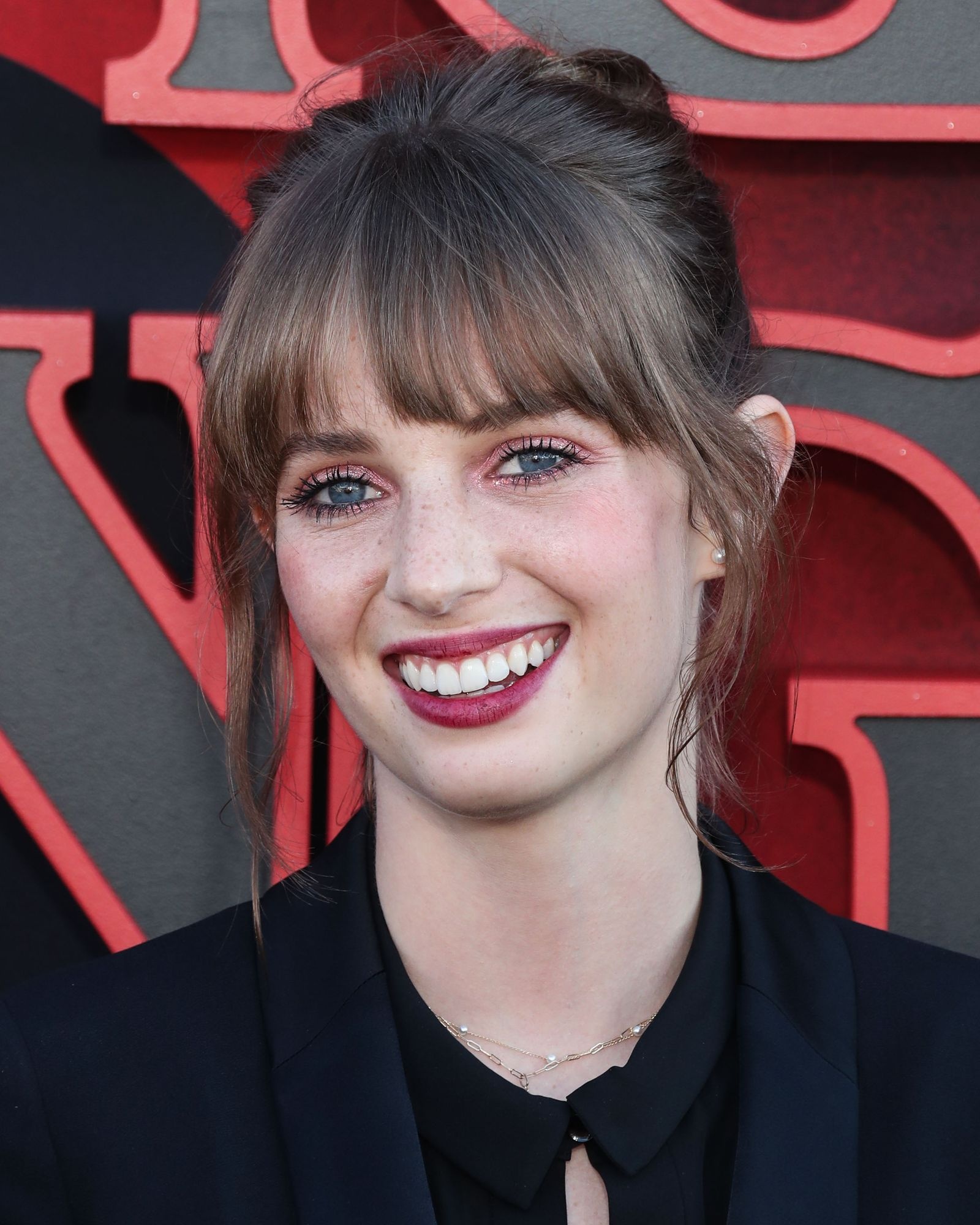 Maya Hawke, Netflix's premiere, June 28, TV show star, 1600x2000 HD Phone