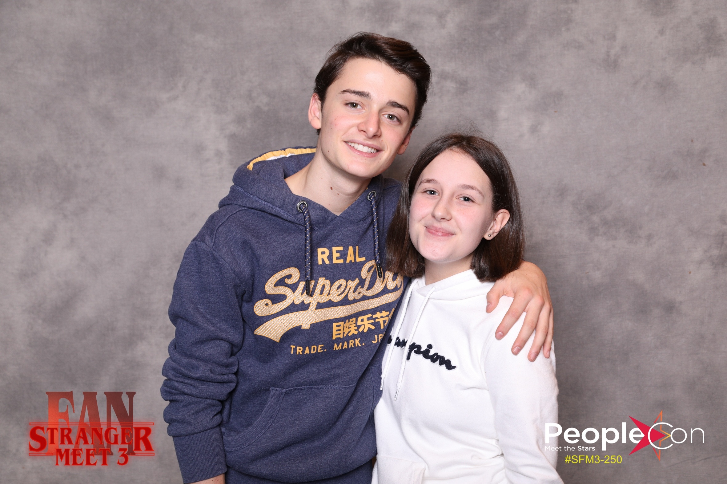 Noah Schnapp, Stranger Things star, Fan interaction, Celebrity photoshoot, 2370x1580 HD Desktop