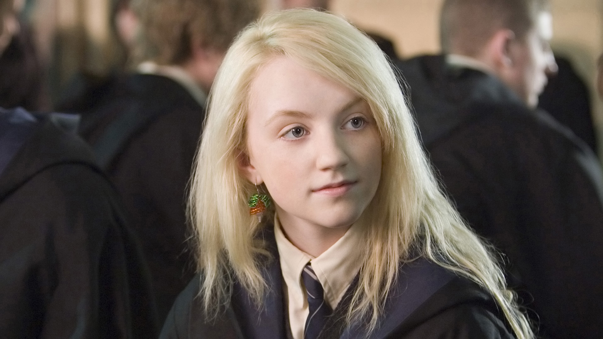 Luna Lovegood, Cafeteria scene, Digital Citizen, Quirky wallpaper, 1920x1080 Full HD Desktop