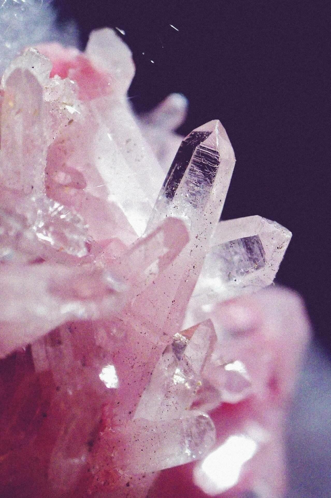 Quartz gem, Translucent stone, Healing properties, Spiritual energy, 1280x1920 HD Phone