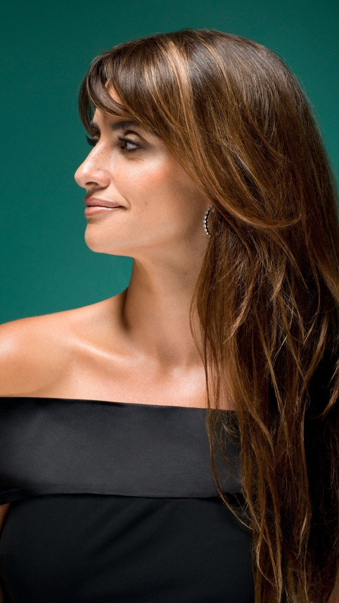 Observer 2015, Penelope Cruz Wallpaper, 1080x1920 Full HD Phone