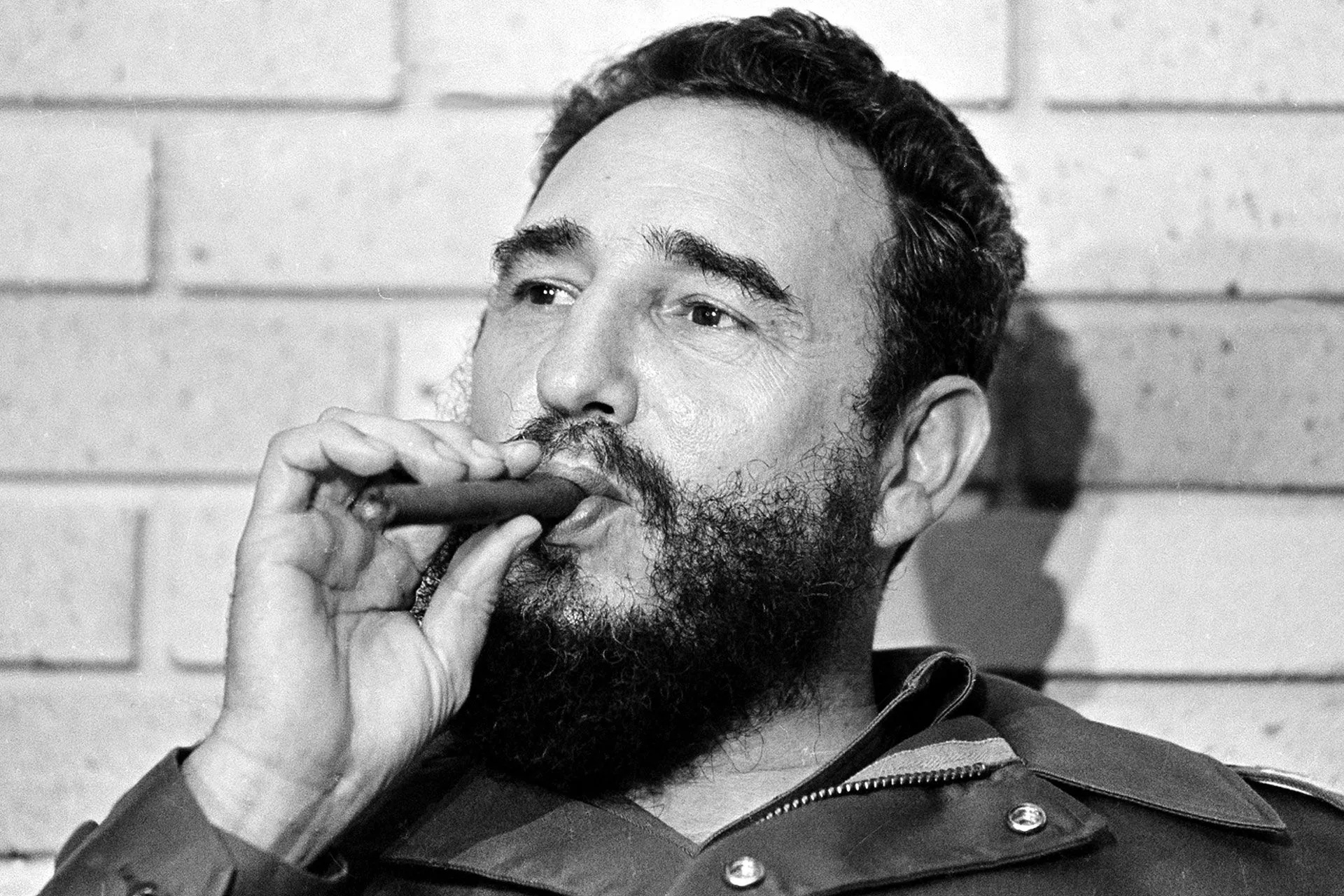 Fidel Castro, Fascinating life, Enthralling stories, British GQ, 1920x1280 HD Desktop