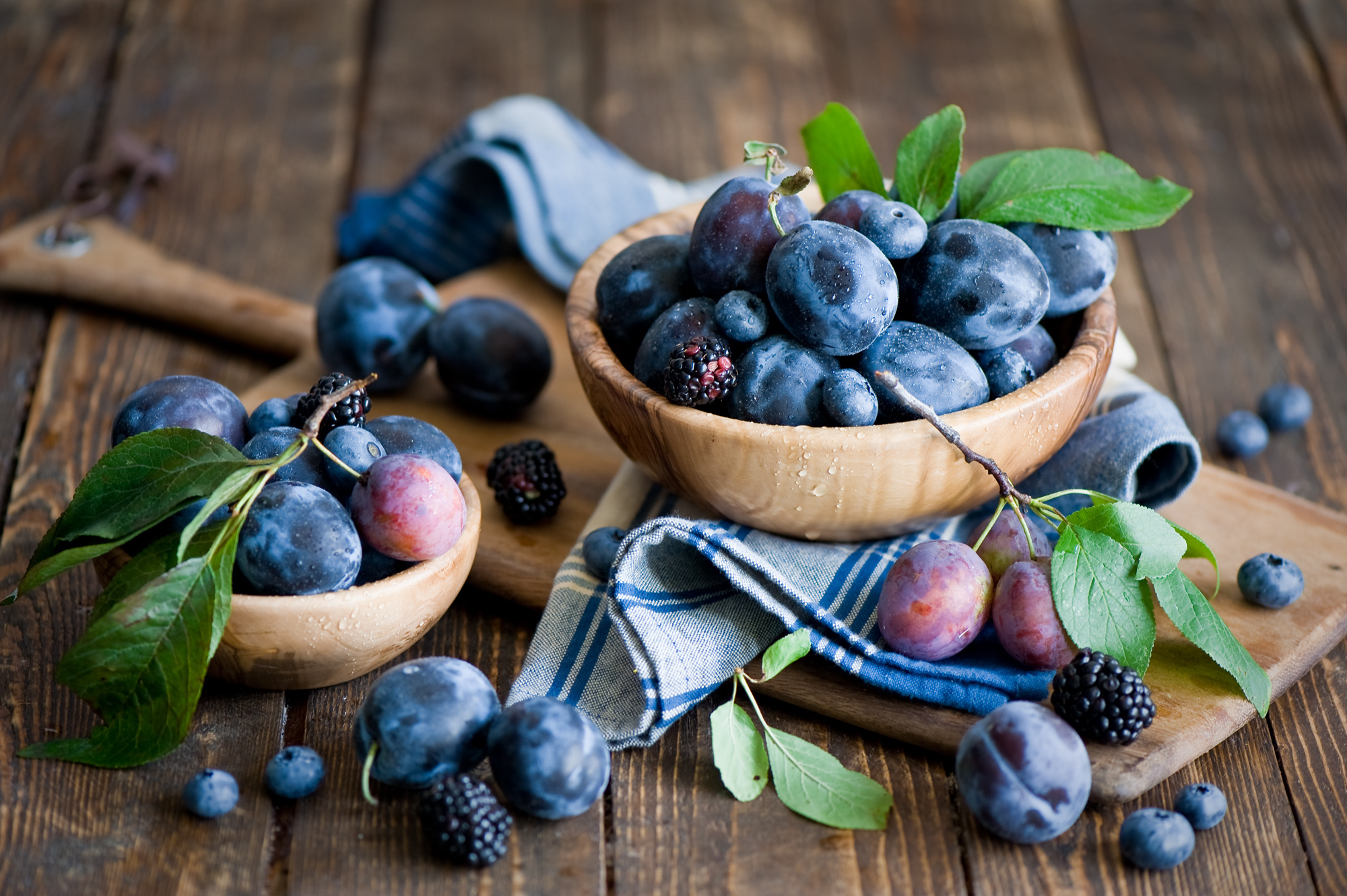 Plums, Blackberries, Blueberries, Wallpaper, 2000x1340 HD Desktop