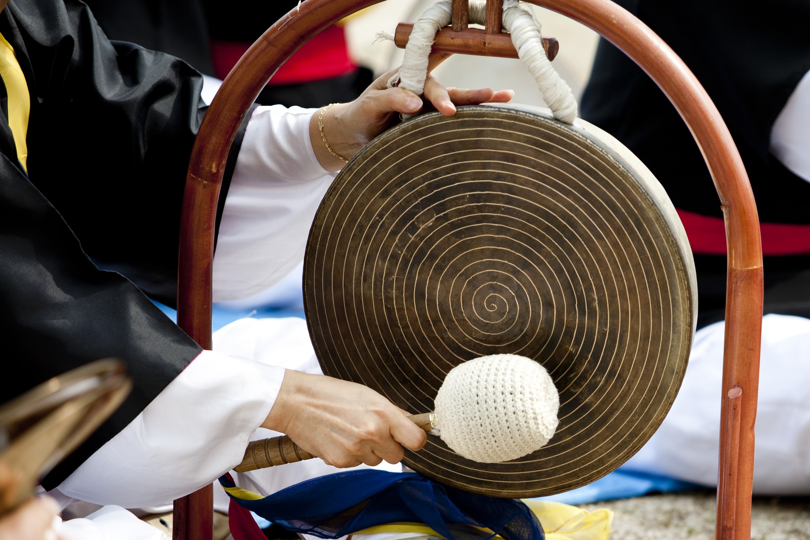 Jing instrument, Chinese gong, Traditional music, Cultural heritage, 2800x1870 HD Desktop