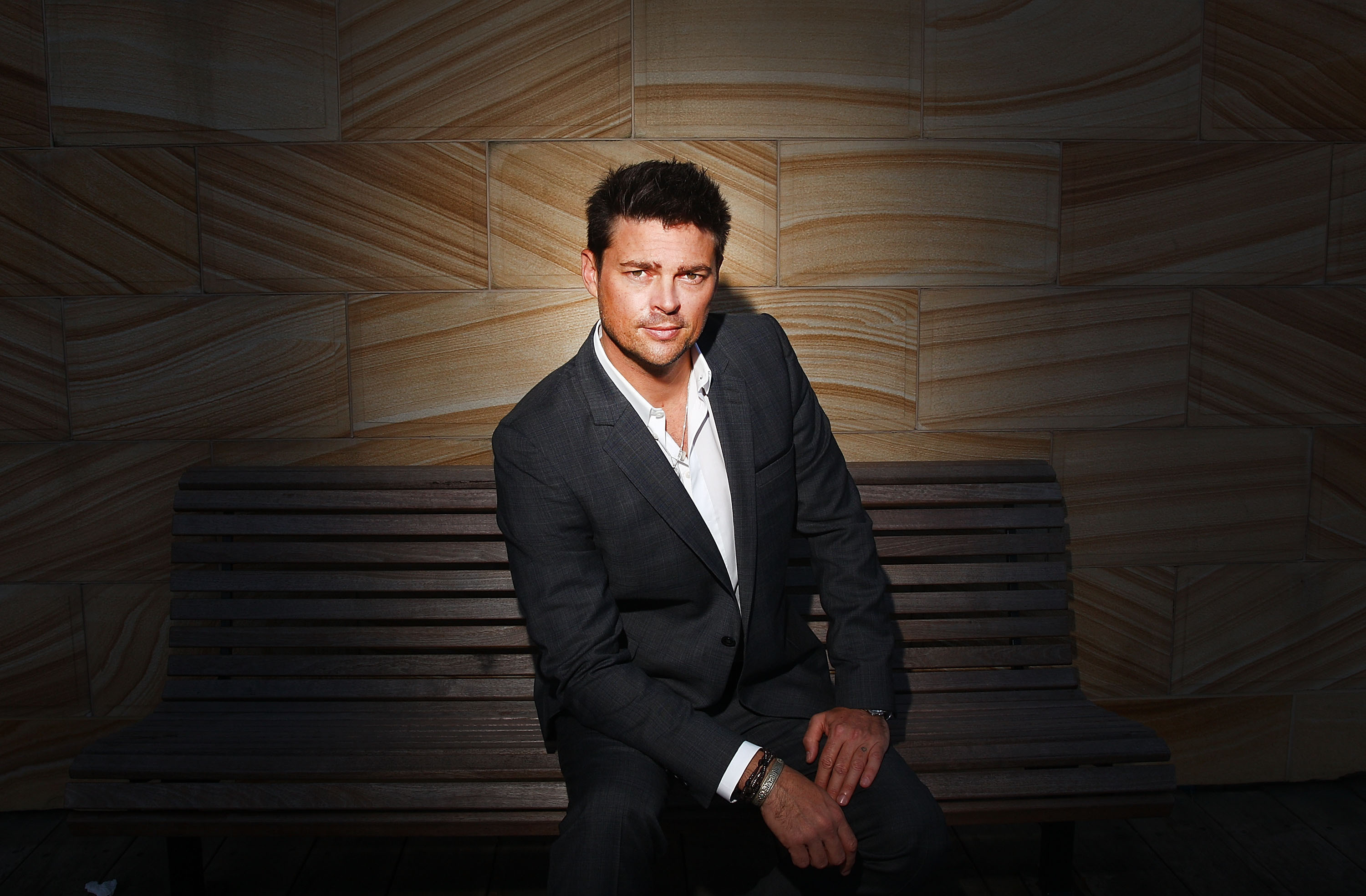 Karl Urban, Wallpapers posted, Michelle Simpson, Actors, 3000x1970 HD Desktop