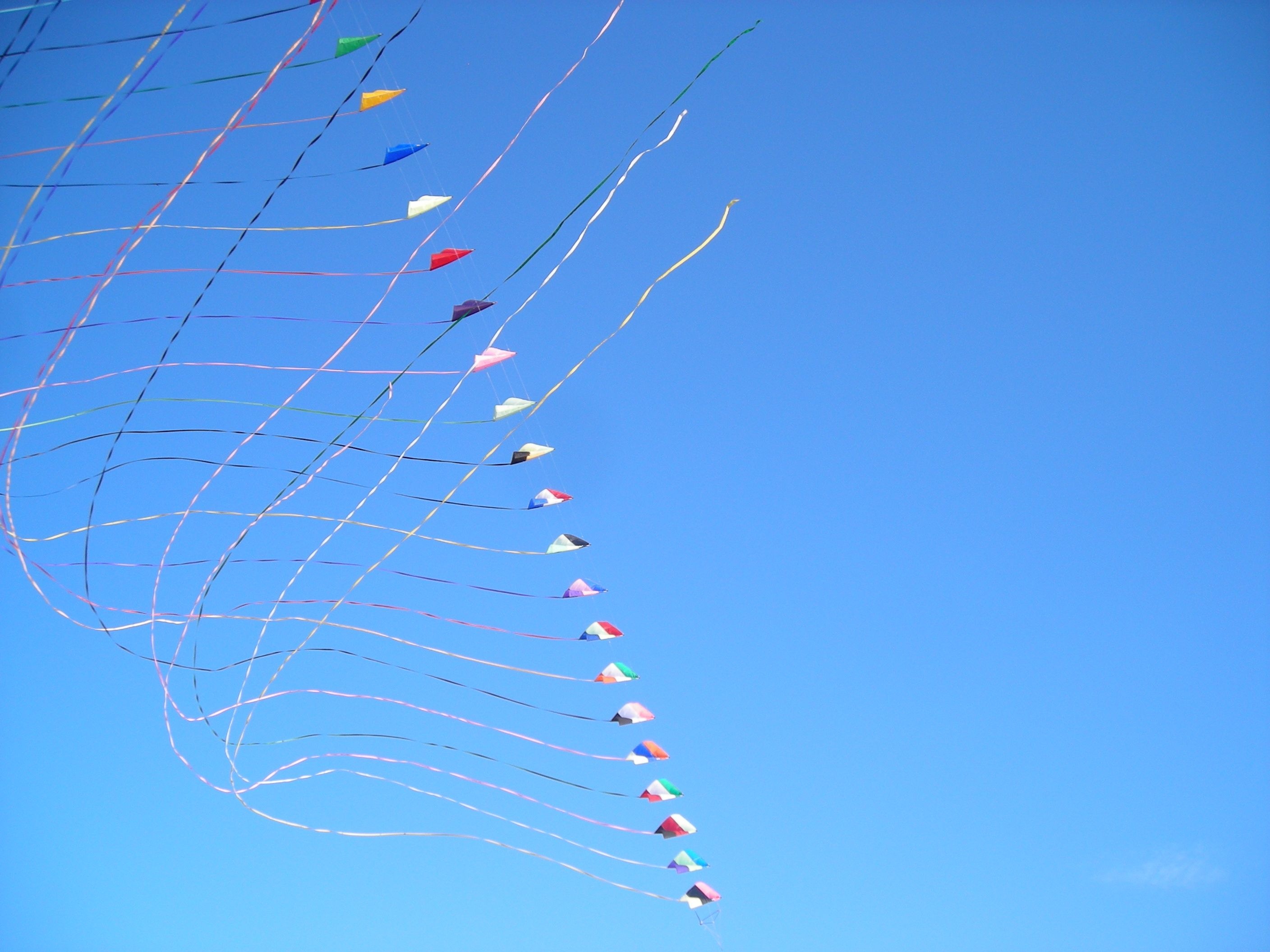 Kite Flying, Streamers, Free Picture, Flying Kite, 2820x2120 HD Desktop
