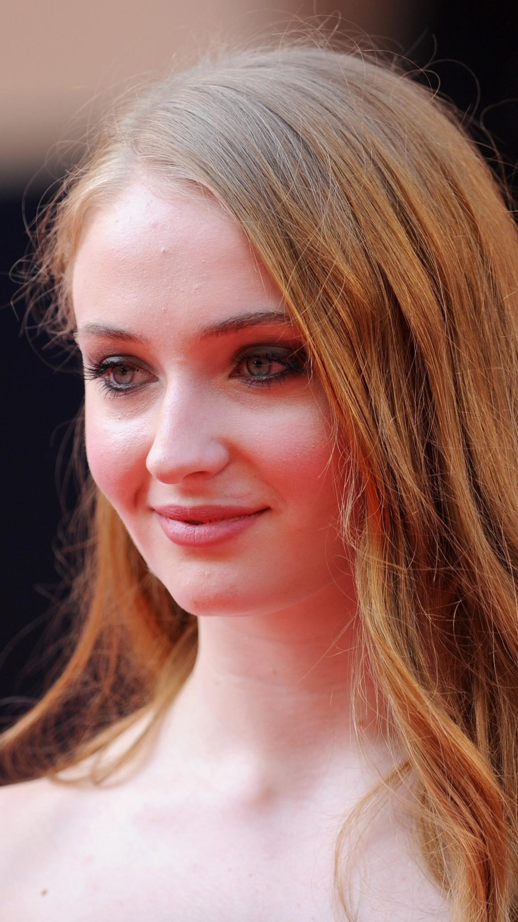 Sophie Turner, Facial close-up, Sony Xperia X, HD wallpapers, 2160x3840 4K Phone