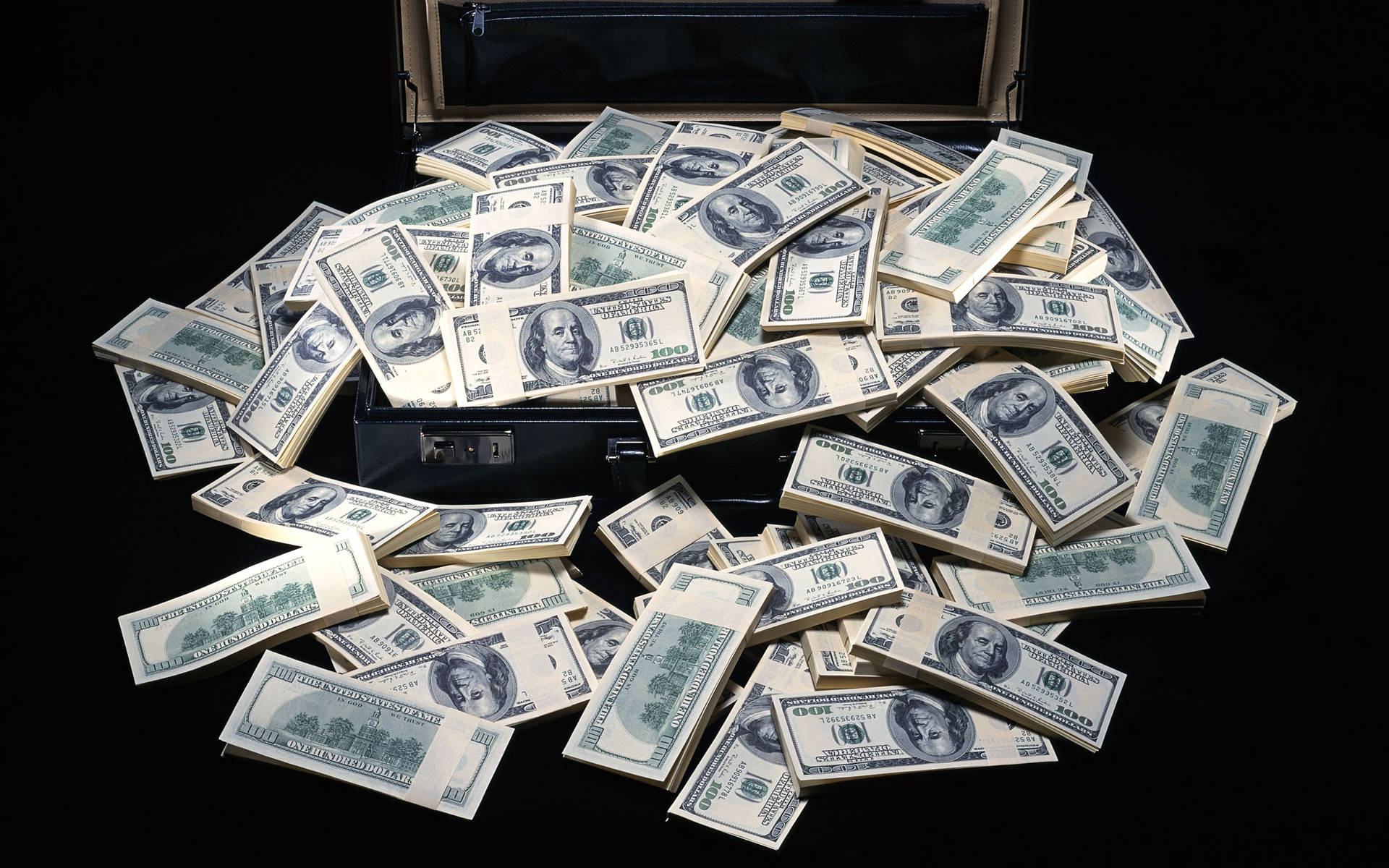 US 100 dollar bills, Benjamin Franklin banknotes, Open black briefcase, HD Desktop wallpaper