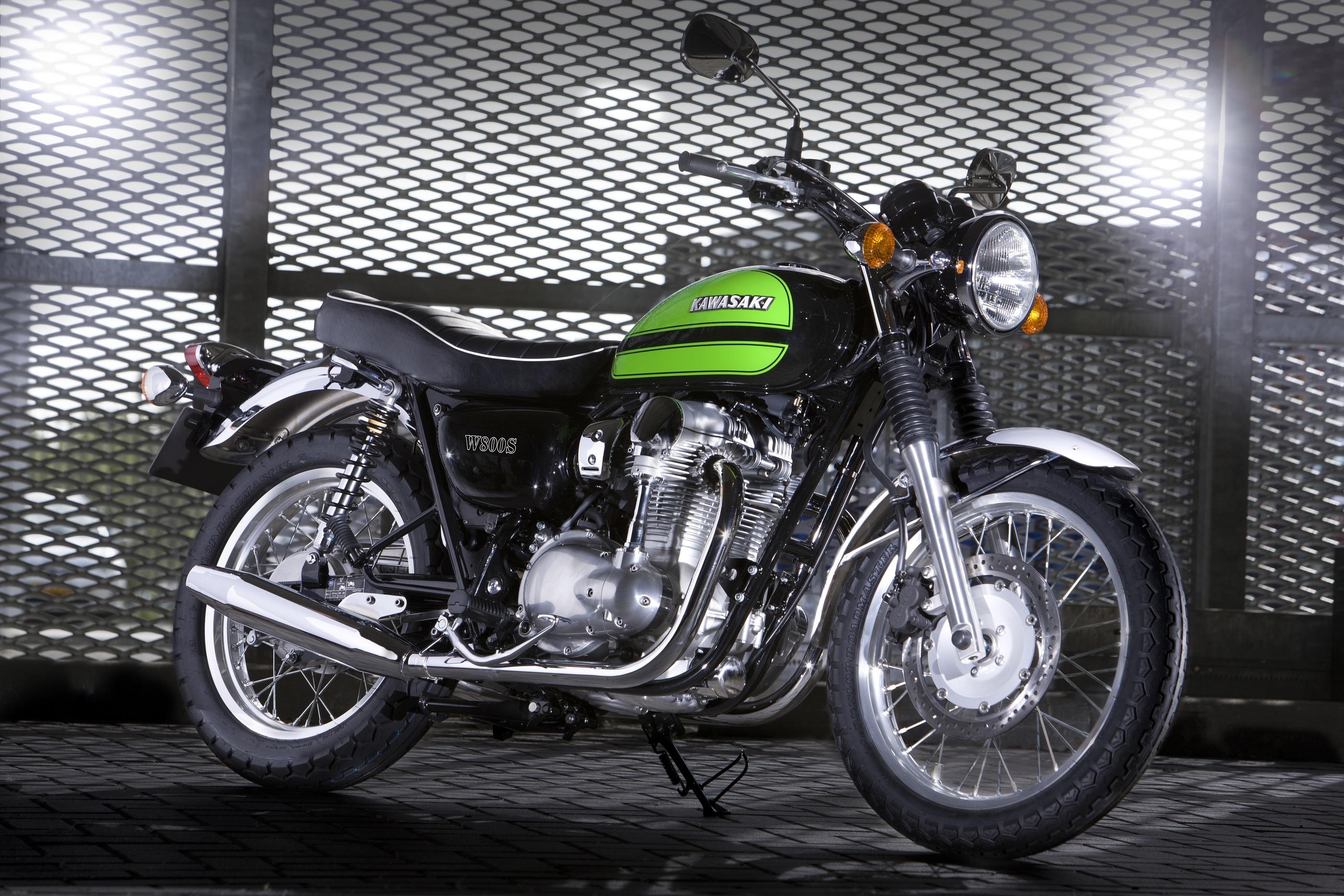 2014 Model, Kawasaki W800 Wallpaper, 2810x1880 HD Desktop