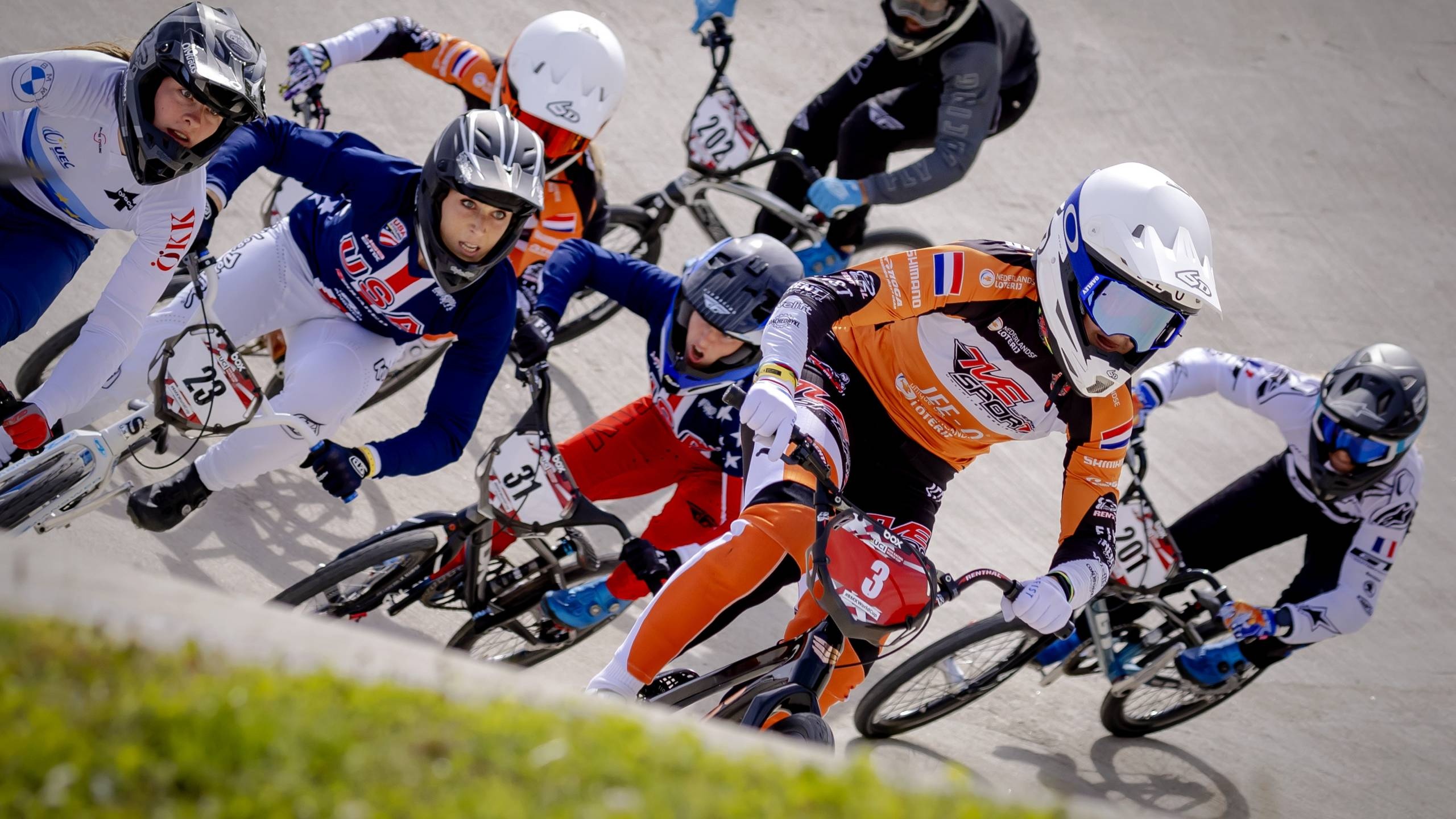 Judy Baauw, BMX rider, Inner struggles, Home track, 2560x1440 HD Desktop