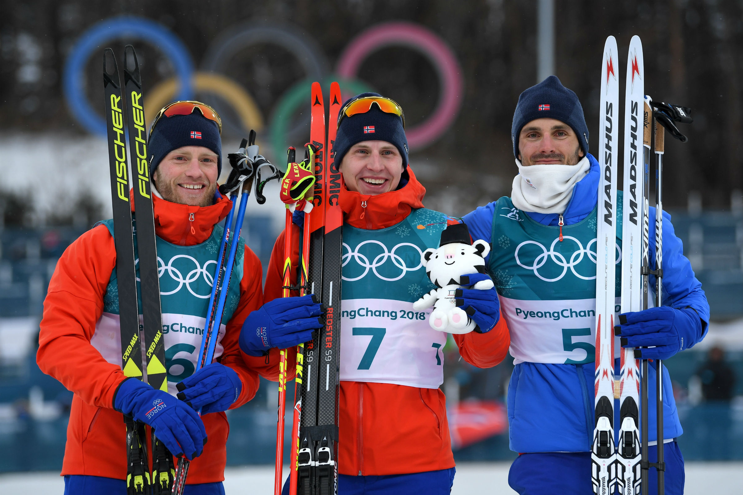 Simen Hegstad Kruger, Men's Skiathlon, Olympic cross-country skiing, 2410x1600 HD Desktop