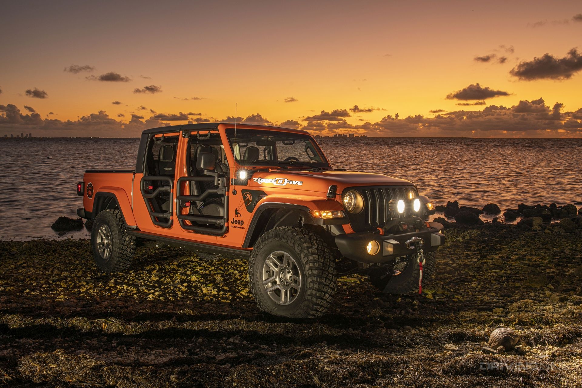 Jeep Gladiator, Overland edition, Drivingline, Ultimate, 1920x1280 HD Desktop