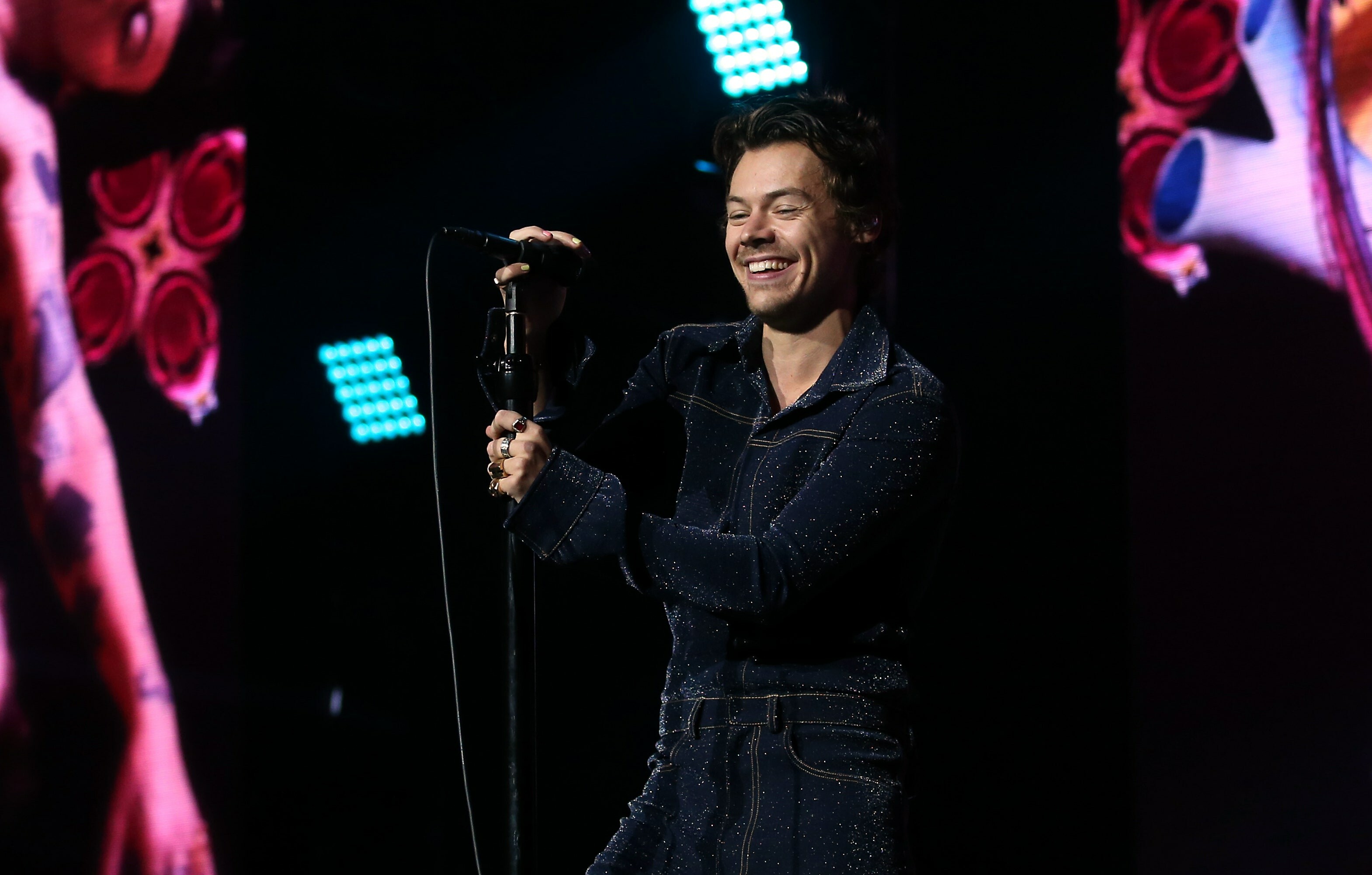 Capital's Jingle Bell Ball 2019, Harry Styles Wallpaper, 3140x2010 HD Desktop