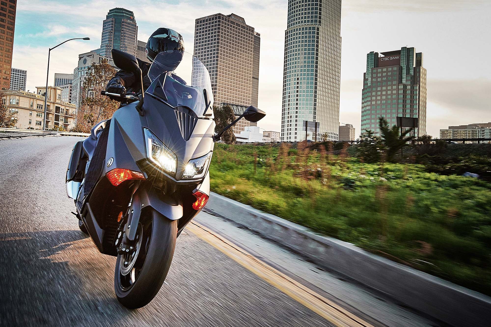 Yamaha TMAX, American arrival, 2015 edition, Asphalt and rubber, 2000x1340 HD Desktop