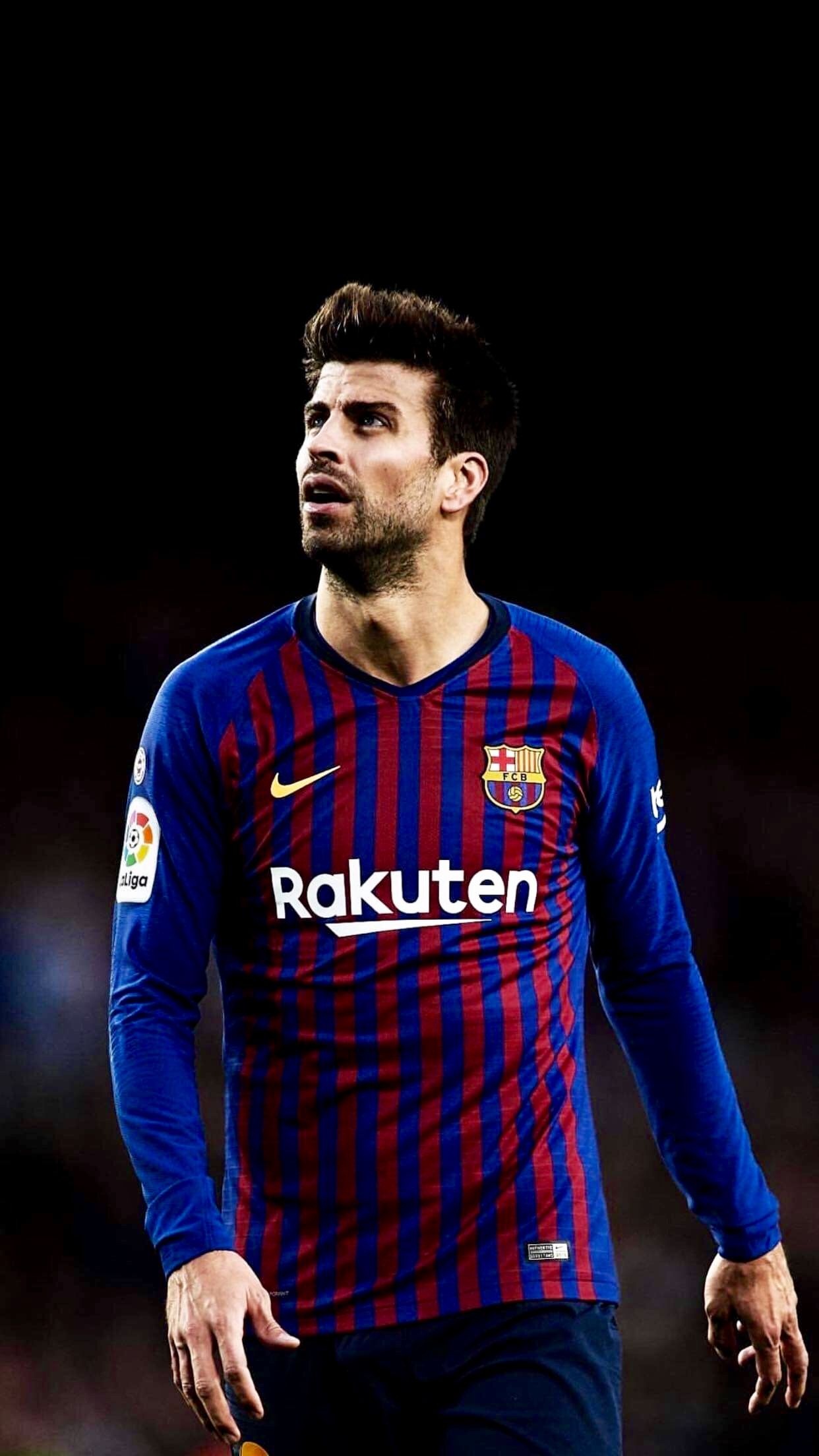 Gerard Pique, Football superstar, Skilled center-back, Notable career, 1250x2210 HD Phone