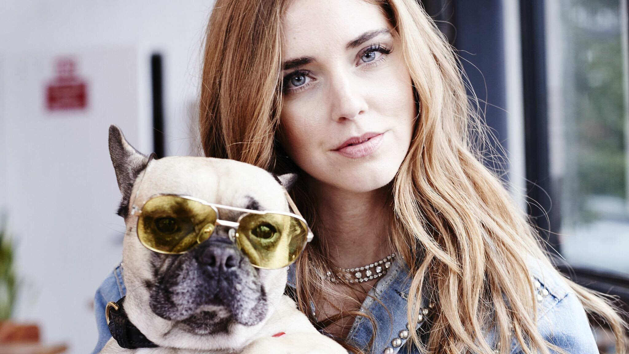 Chiara Ferragni, New year vibes, Stunning photoshoots, High-resolution images, 2050x1160 HD Desktop