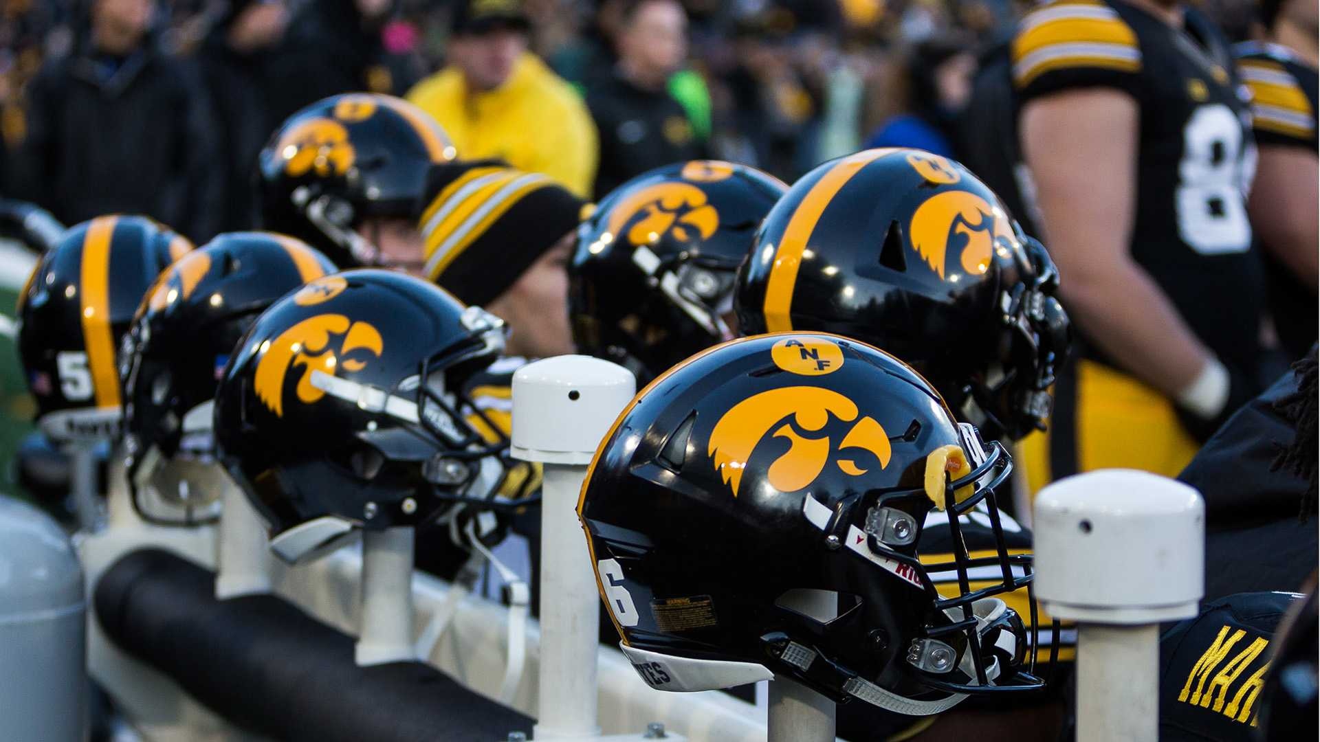 Iowa Hawkeyes Football, Splash of sunshine, Daily Iowan, Iowa theme, 1920x1080 Full HD Desktop