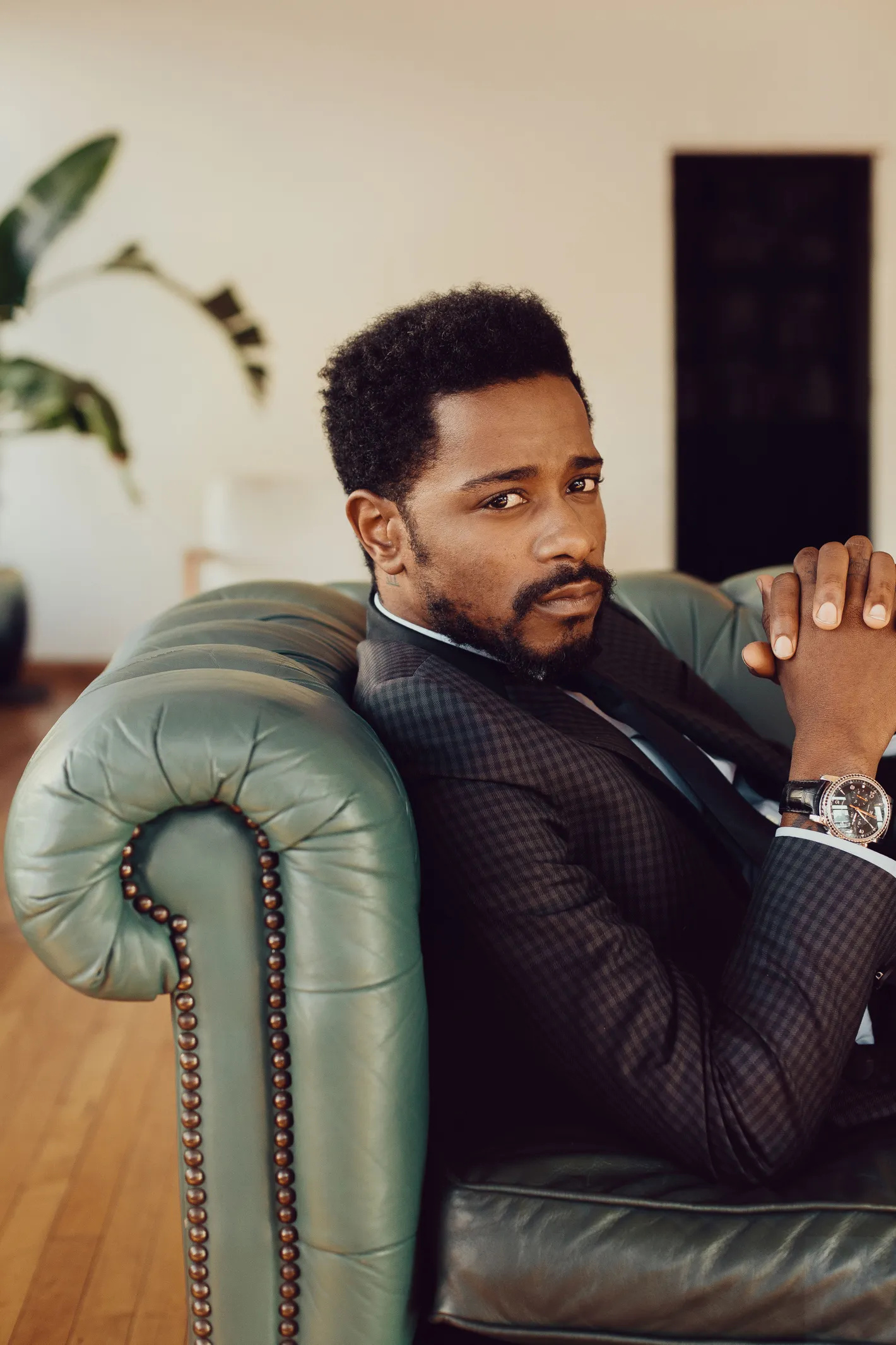 LaKeith Stanfield, Pothead philosopher, Conversation, 1420x2130 HD Phone