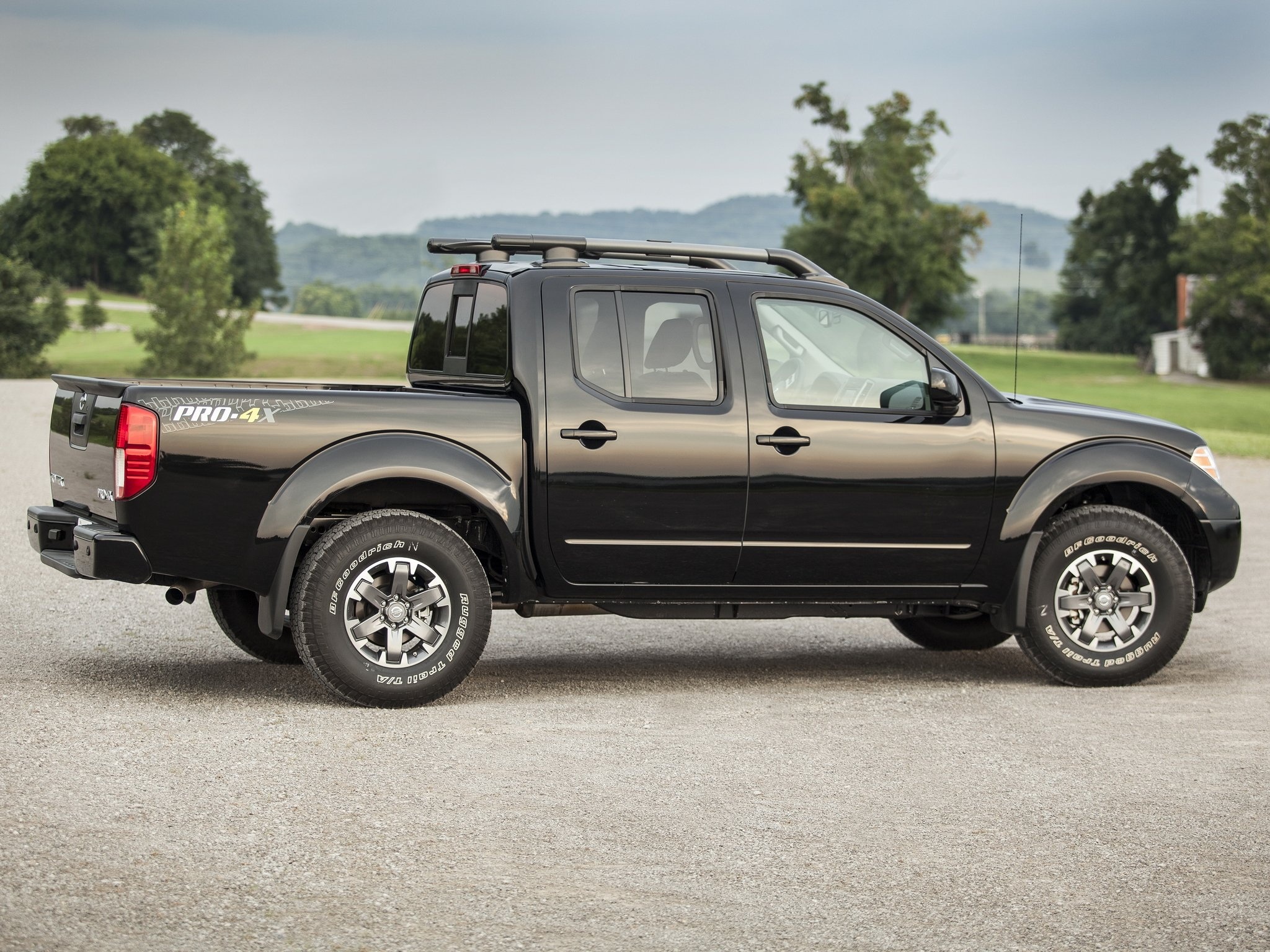 Nissan Frontier, Diverse wallpaper gallery, Customization options, Impressive visuals, 2050x1540 HD Desktop