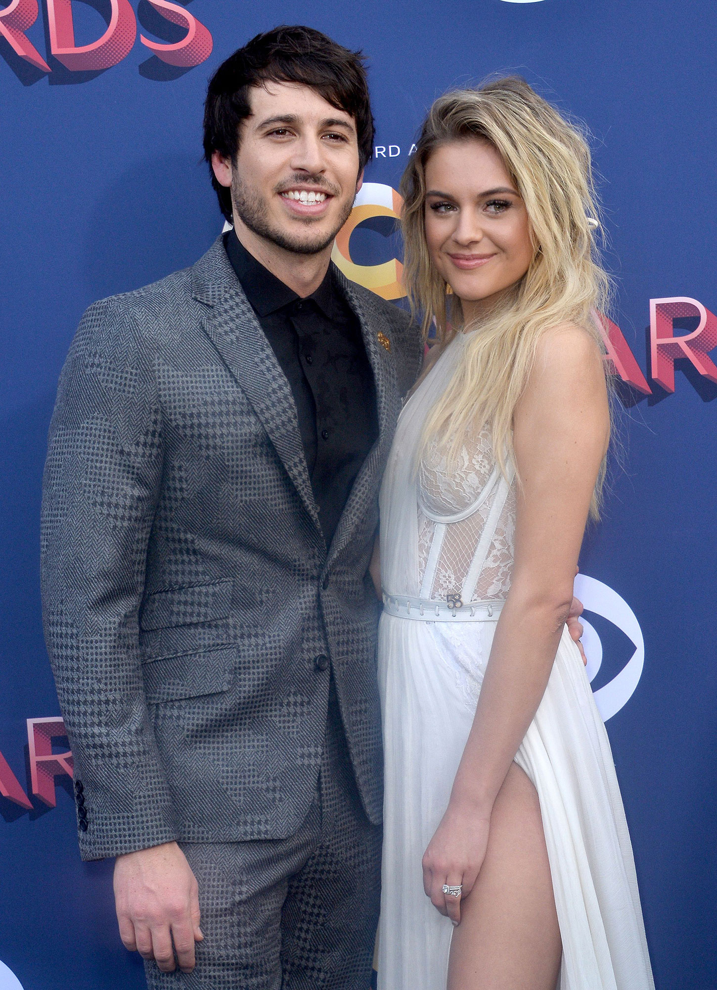 Kelsea Ballerini and Morgan Evans' Relationship Timeline: Photos 1450x2000