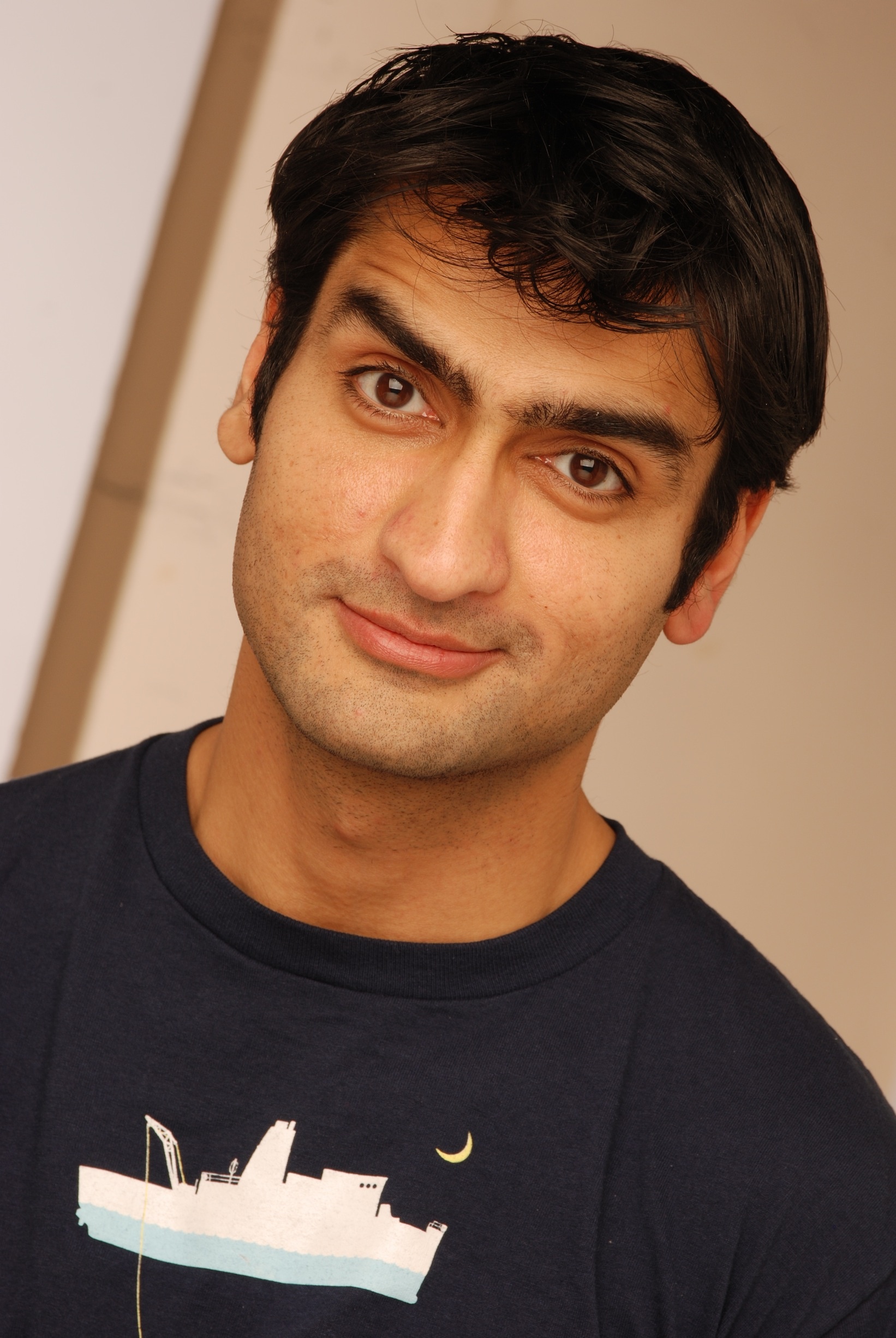 Kumail Nanjiani, Walking Dead Wiki, Character appearance, 1650x2460 HD Phone