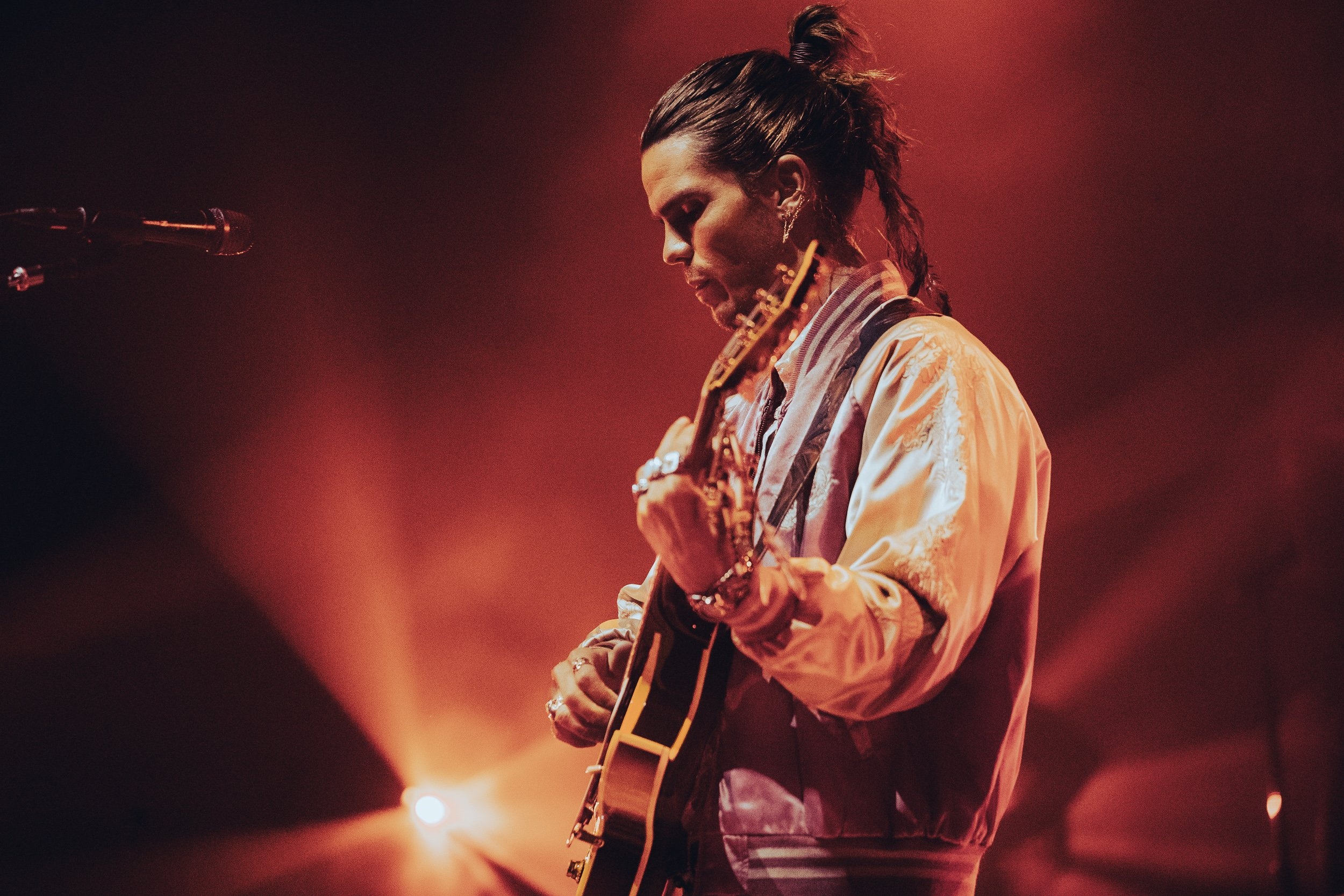KALEO, Light up the Night, Novo concert, Energetic performance, 2500x1670 HD Desktop