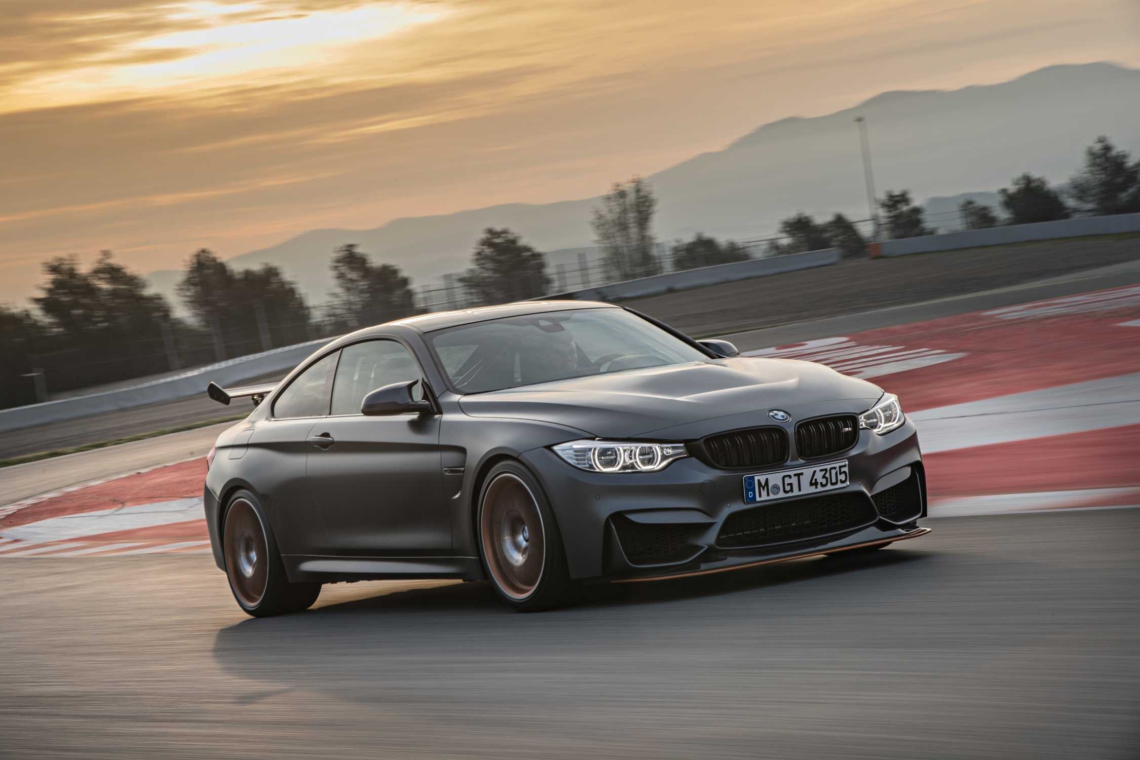 BMW M4, Auto design, GTS model, Sleek performance, 2250x1500 HD Desktop