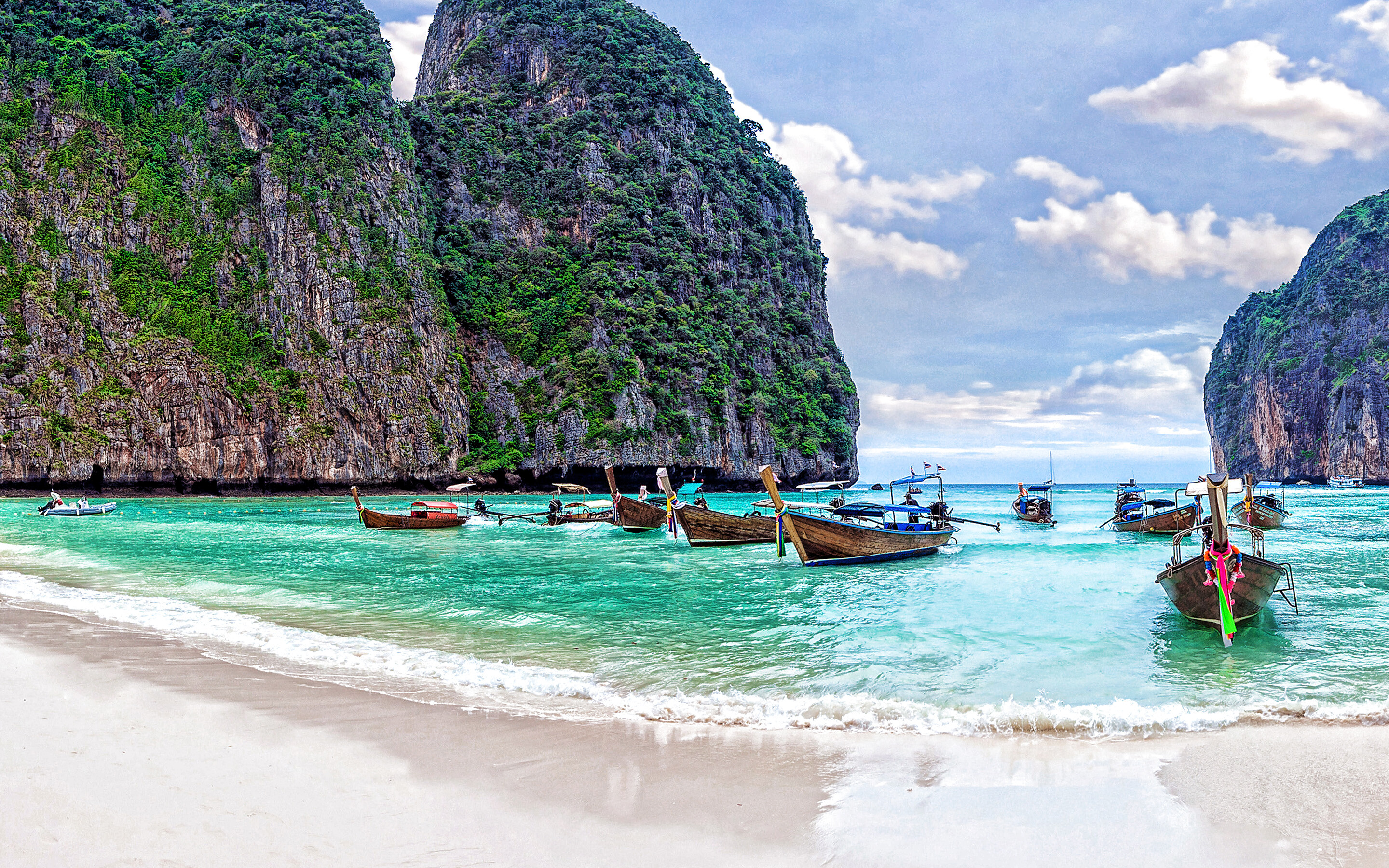 Phi Phi Island, Phuket, Thailand, Tropical oasis, 2880x1800 HD Desktop