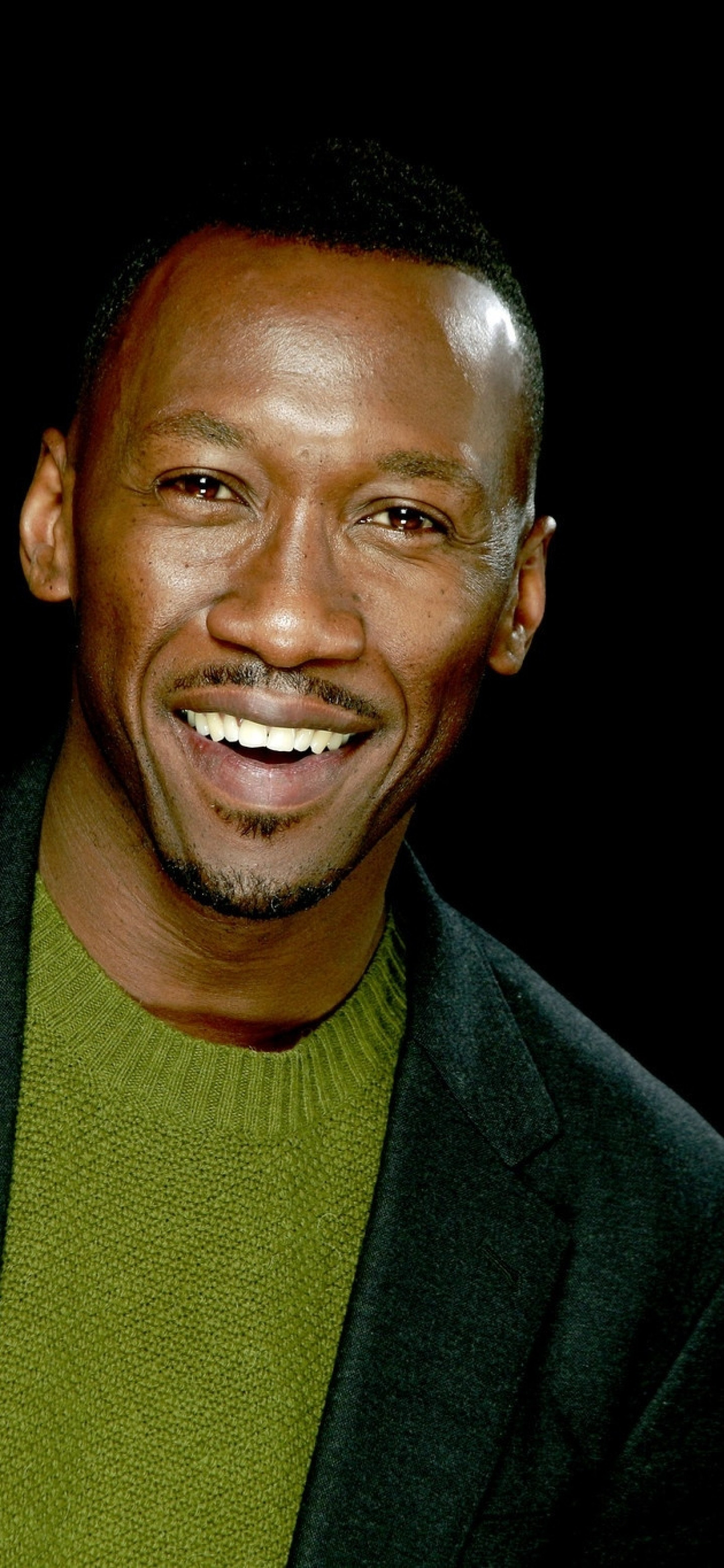 Mahershala Ali, Movies, Smiling handsome, Huawei Mate 20 Pro, 1440x3120 HD Phone